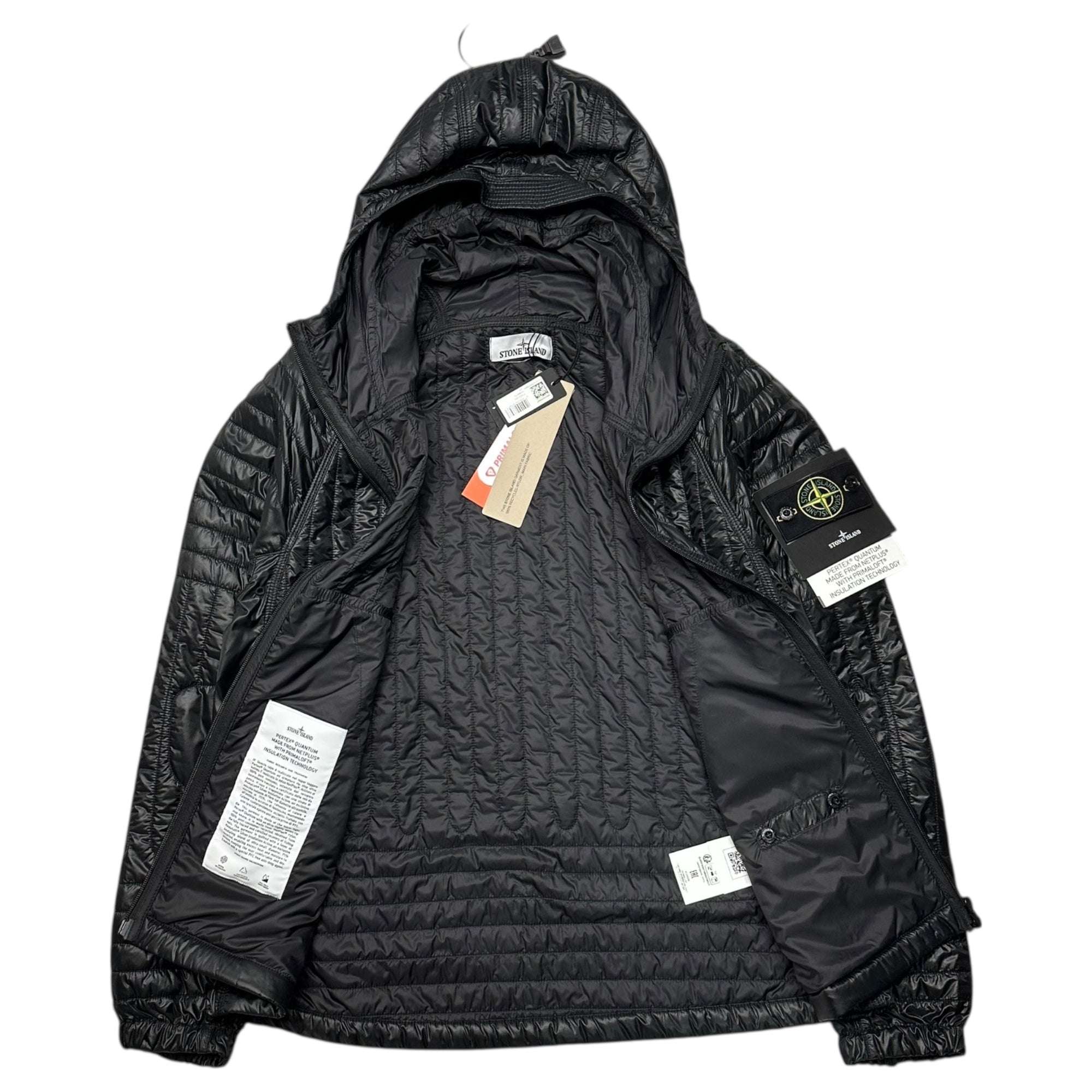 STONE ISLAND(ストーンアイランド) 24AW PERTEX QUATUM NETPLUS PRIMALOFT Compass-badge Jacket パテッド フーデッド ジャケット 811543232 L ブラック 中綿 マウンテンパーカー