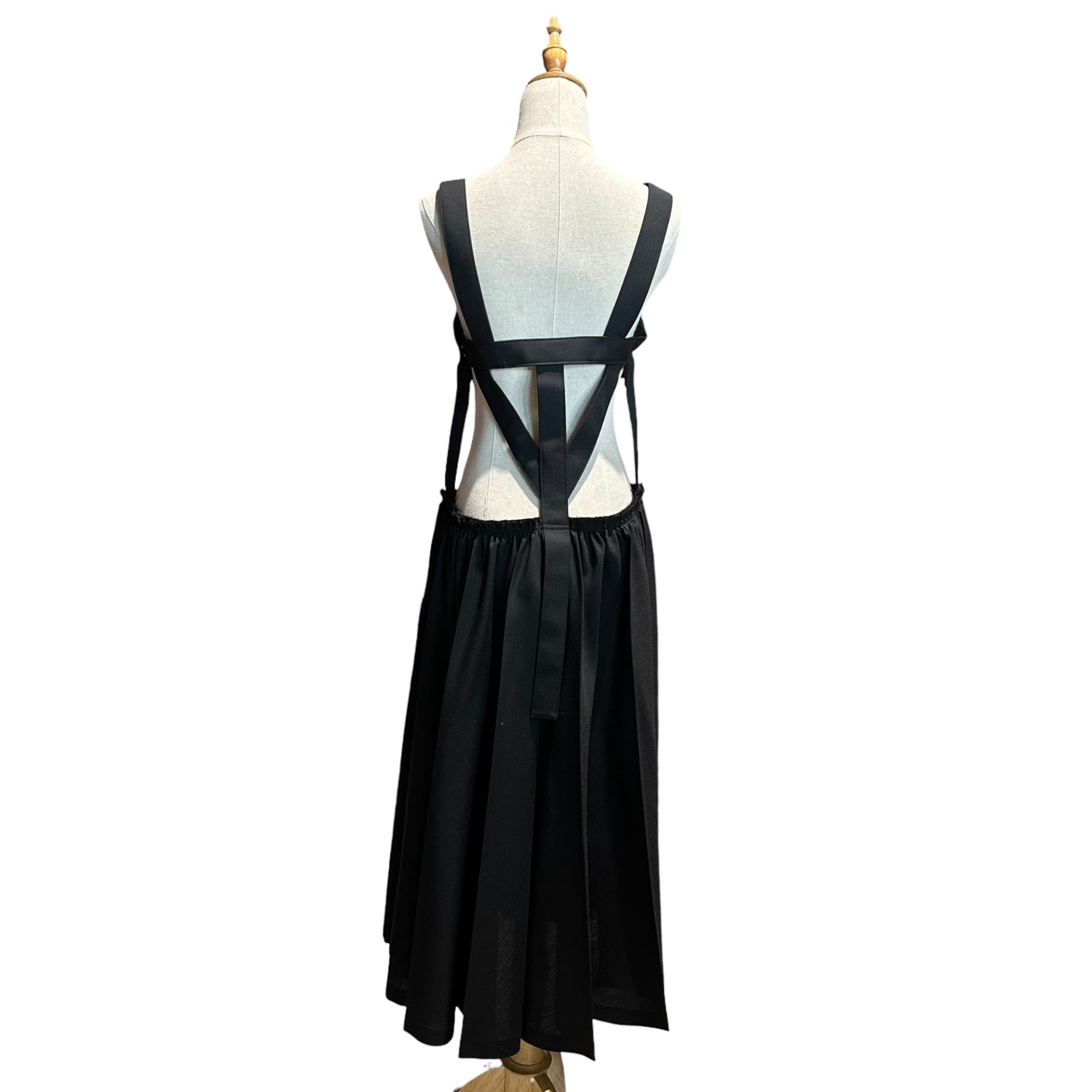COMME des GARCONS(コムデギャルソン) 14SS Pleated Harness Design Suspender Over Skirt プリーツ加工 ハーネス デザイン 吊り オーバー スカート GM-A003 S ブラック AD2013 2014SSコレクションアイテム ジャンパースカート