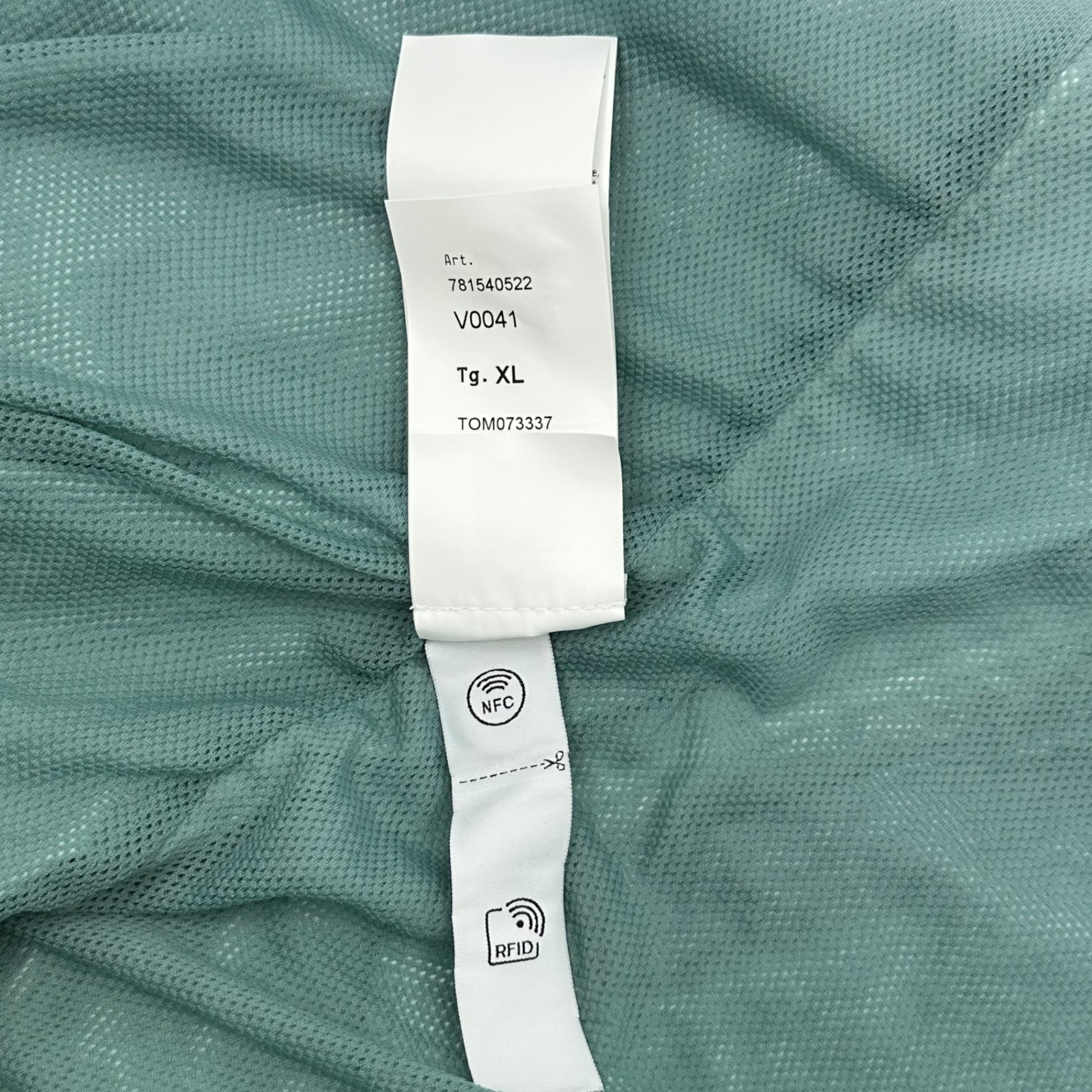 STONE ISLAND(ストーンアイランド) 23SS Crinkle Reps NY Hooded Jacke クリンクル レップス ナイロン フーデッド ジャケット 781540522 XL ライトブルー マウンテンパーカー ガーメントダイ