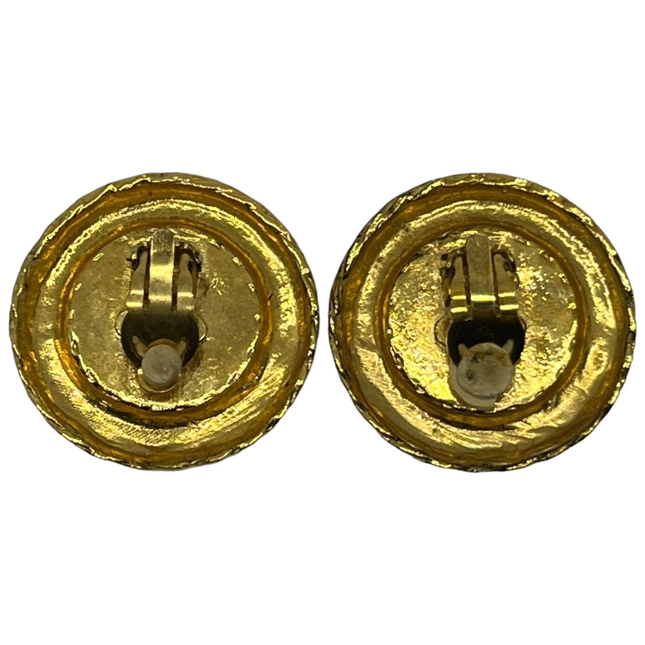 CHANEL(シャネル) 1990's vintage pearl gold earrings/ヴィンテージビッグパールゴールドイヤリング ゴールド 刻印2 5 ヴィクトワール・ドゥ・カステラーヌののデザイン