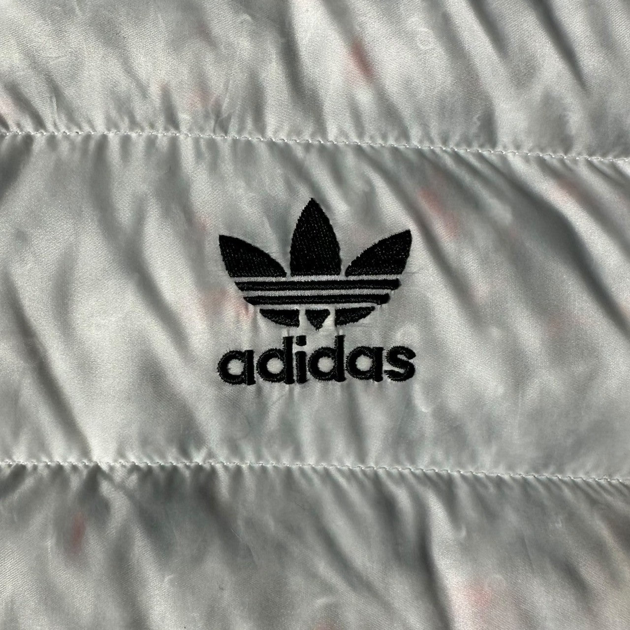 adidas(アディダス) Essentials+ Made with Nature Vest エンジェルズ 中綿 ベスト HK7539 S ホワイト スポーツ