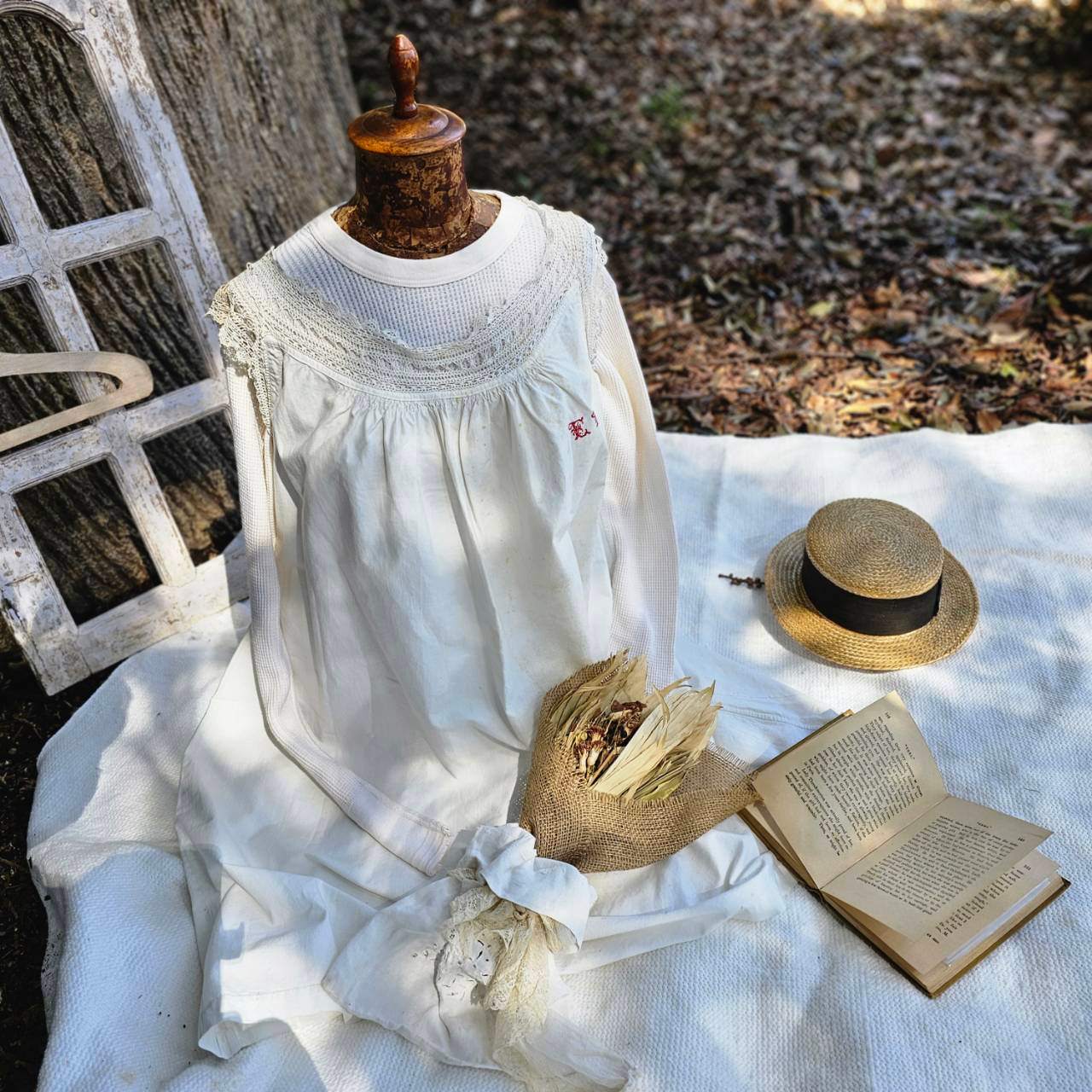 Euro Vintage(ヨーロッパヴィンテージ) Chores_crochet lace cotton cami dress/クロシェレースのコットンキャミワンピース 表記なし(Mサイズ程度) ホワイト ネーム刺繍「E R」