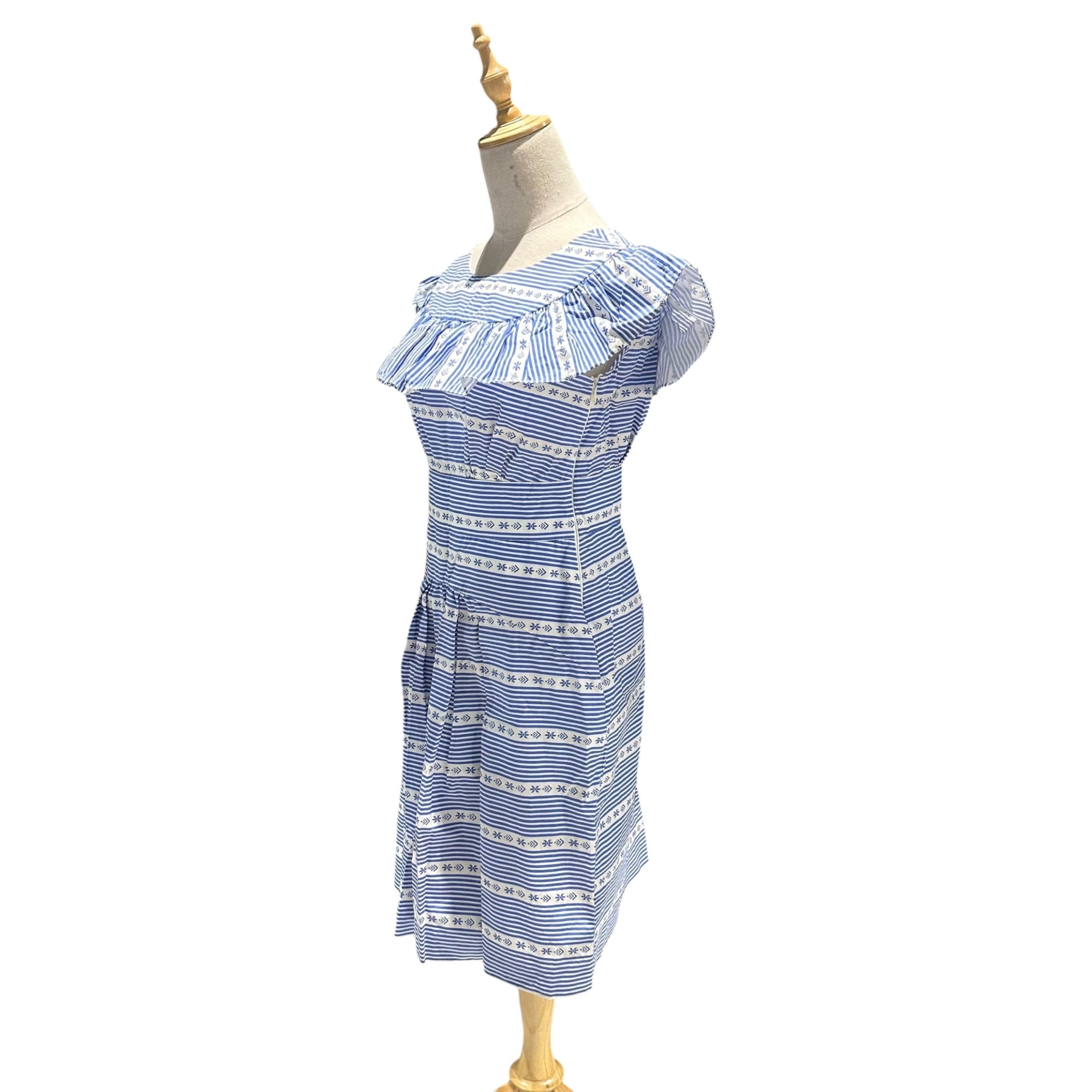 miu miu(ミュウミュウ) 2015AW Geometric Pattern Striped Sleeveless Dress 幾何学模様 ストライプ ノースリーブ ワンピース AMM1 2015 936 40 スカイブルー×ホワイト