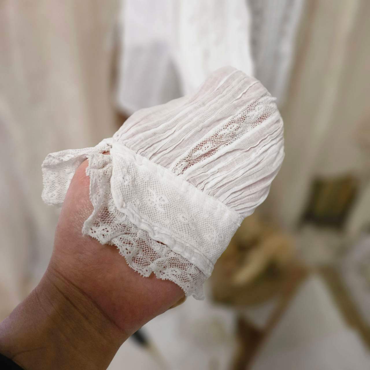 Euro antique(ヨーロッパアンティーク) 1900's~ antique victoria lace blouse アンティーク ヴィクトリアンレースブラウス 表記無し(Sサイズ程度) ホワイト 所々シミ有