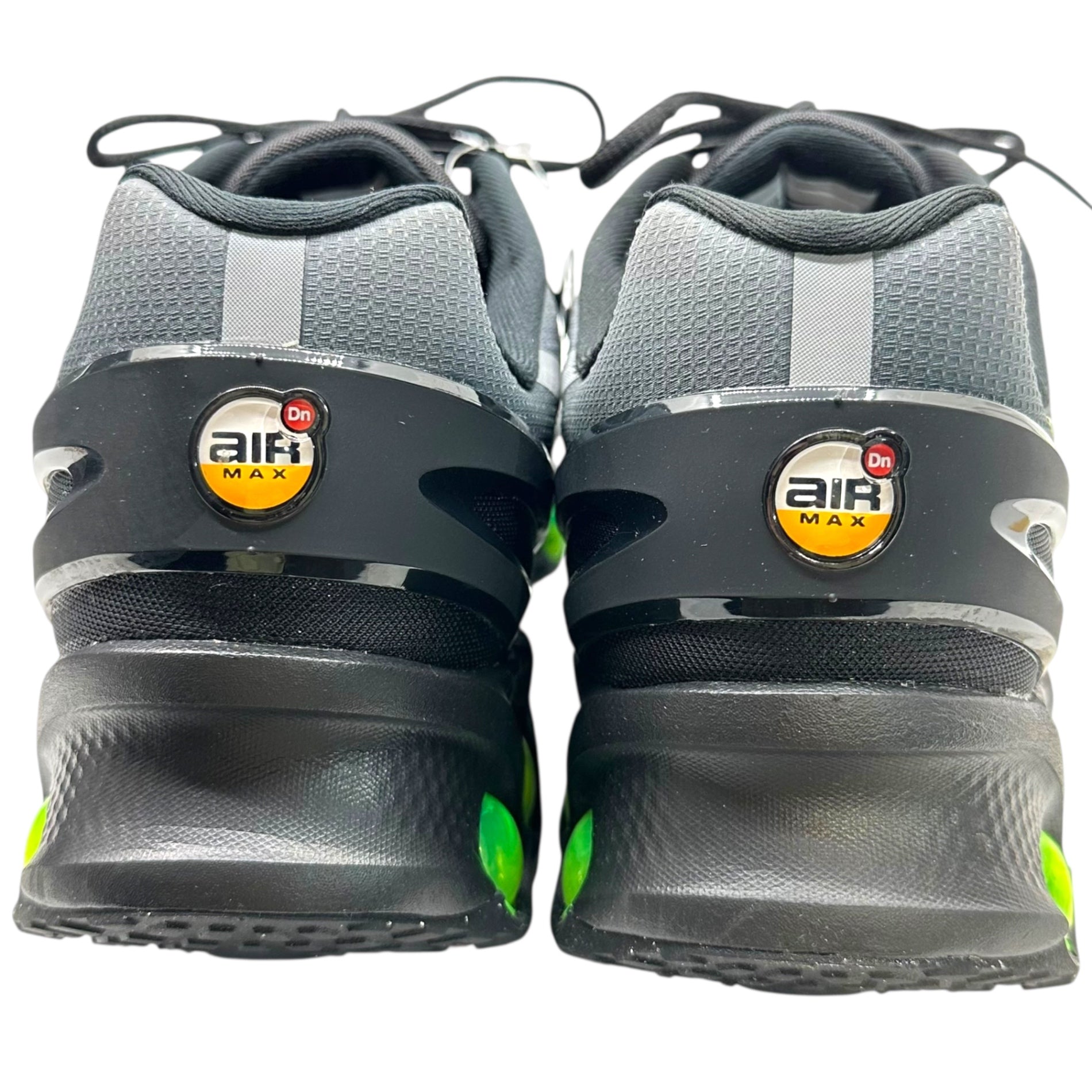 NIKE(ナイキ) Air Max DN8 "Black/Light Smoke Grey/Black/Volt" エア マックス DN8 FQ7860-003 28cm ブラック×グレー ローカット スニーカー 箱付