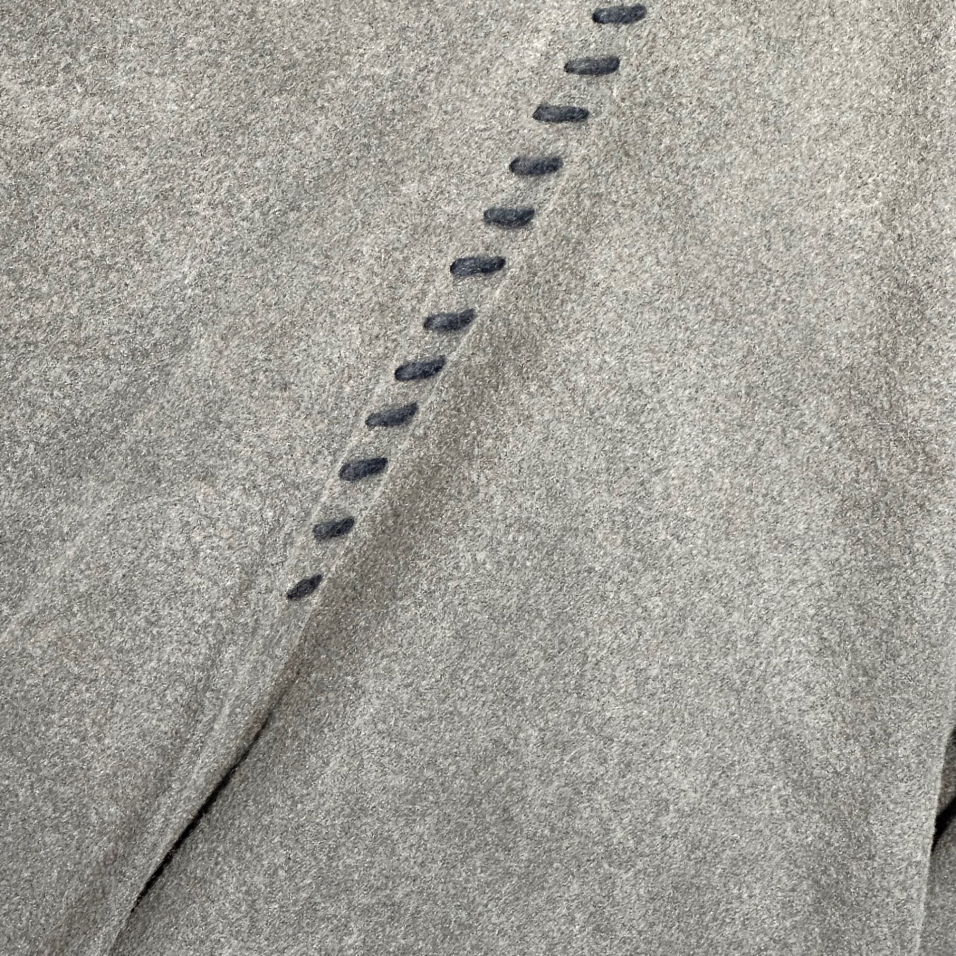 ISSEY MIYAKE(イッセイミヤケ) Wild Stitch Wide Wool Poncho Cape ワイルドステッチ ワイド ウール ポンチョ マント ME33AD014 FREE チャコールグレー