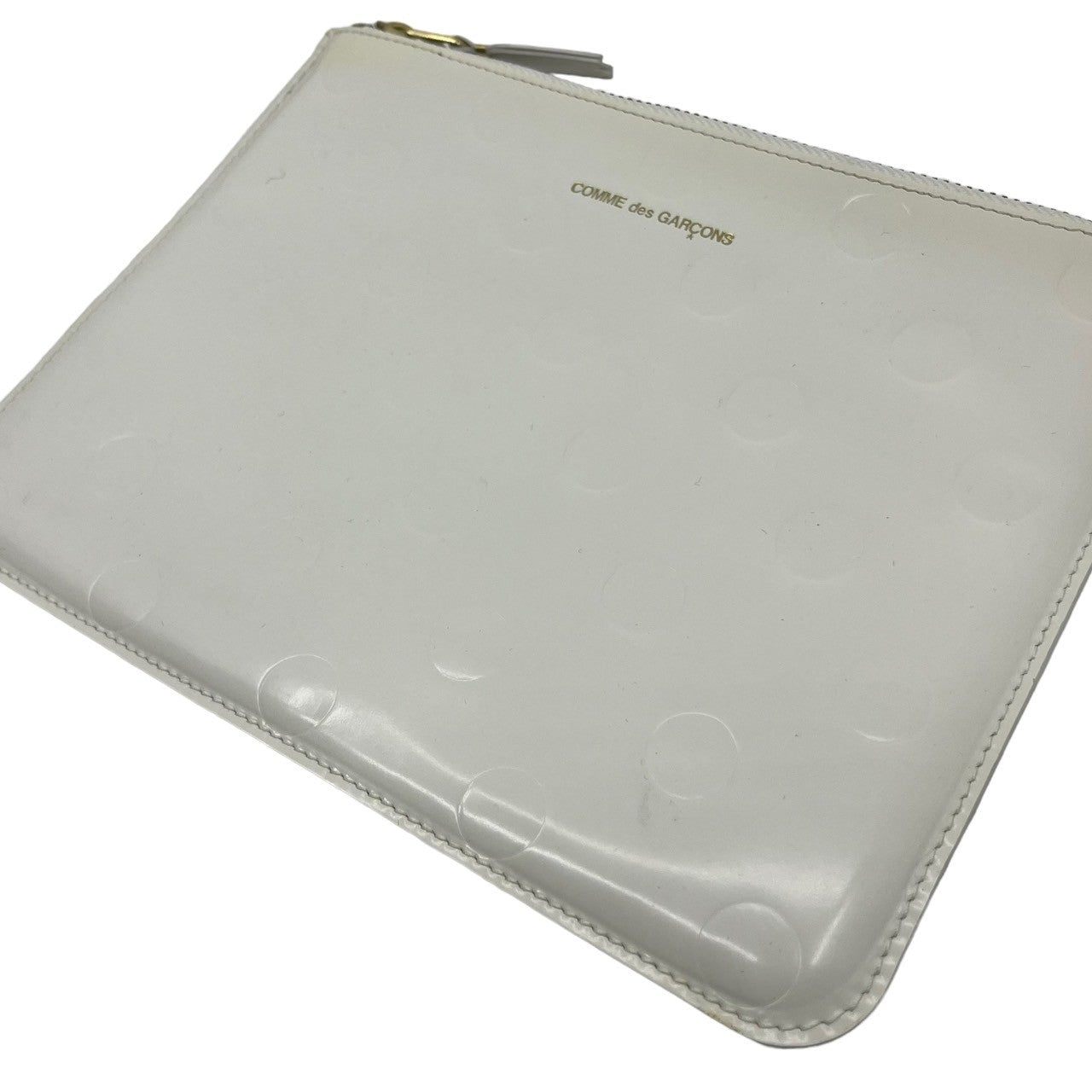 COMME des GARCONS(コムデギャルソン) テキストロゴ同色ドットポーチ オフホワイト 内側ハガレあり