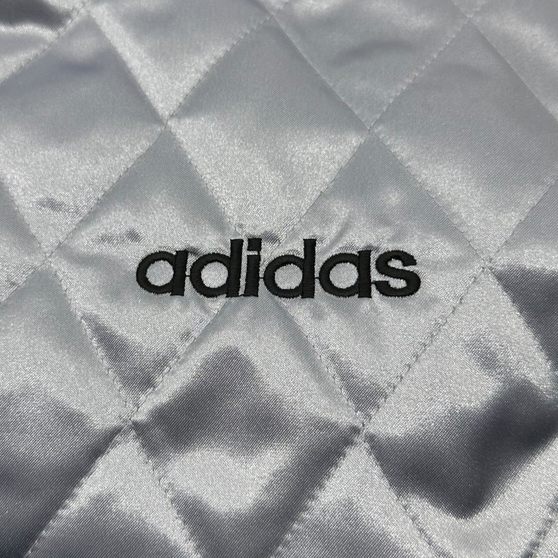 adidas(アディダス) 90's Short Length Quilted Hooded Jacket ショート丈 キルティング フーデッド ジャケット AA-6170W L シルバー 90年代 古着 ヴィンテージ デサント製