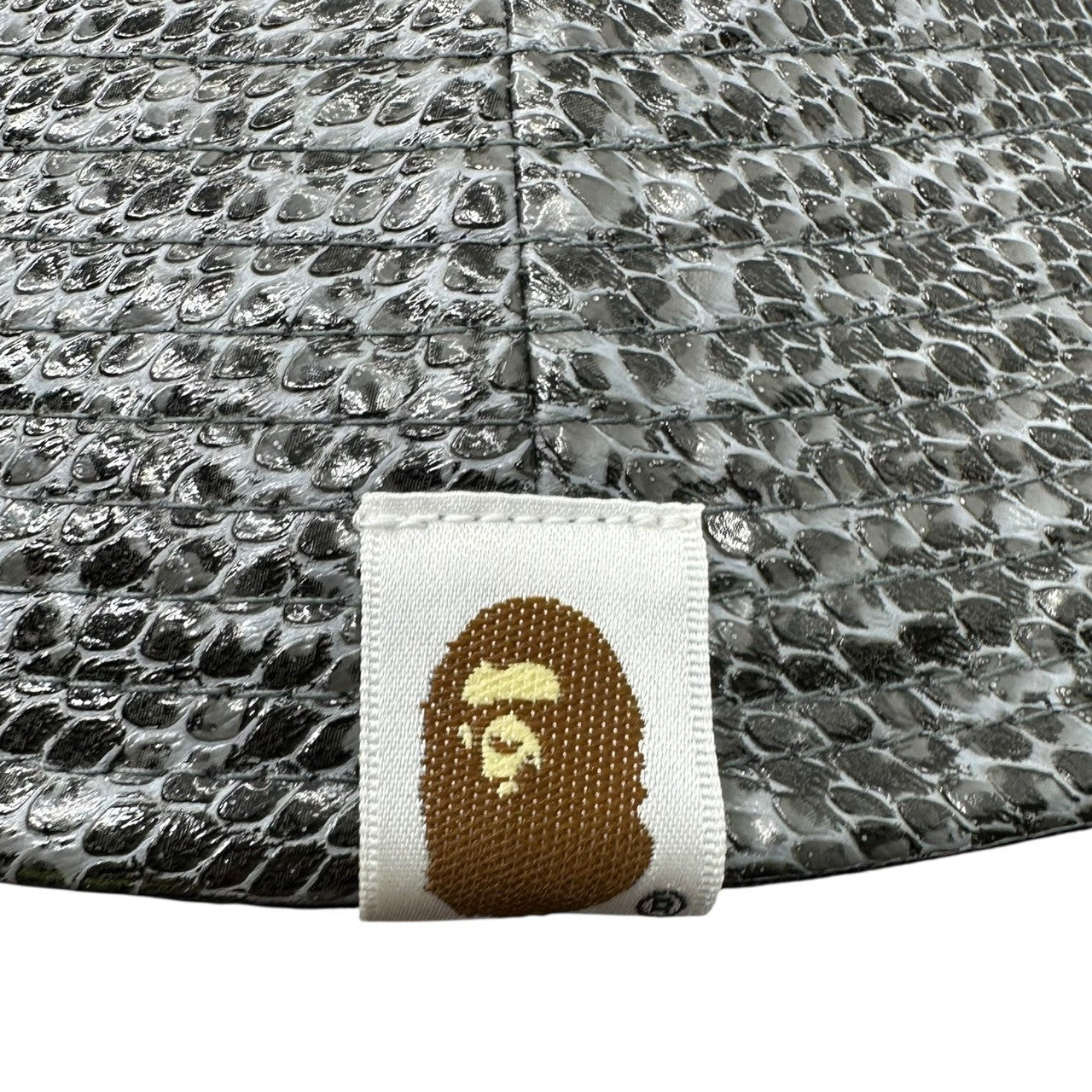 A BATHING APE(アベイシングエイプ) Logo Python Pattern Reversible Bucket Hat ロゴ パイソン柄 リバーシブル バケット ハット 001HTI801001M グレー×ブラック