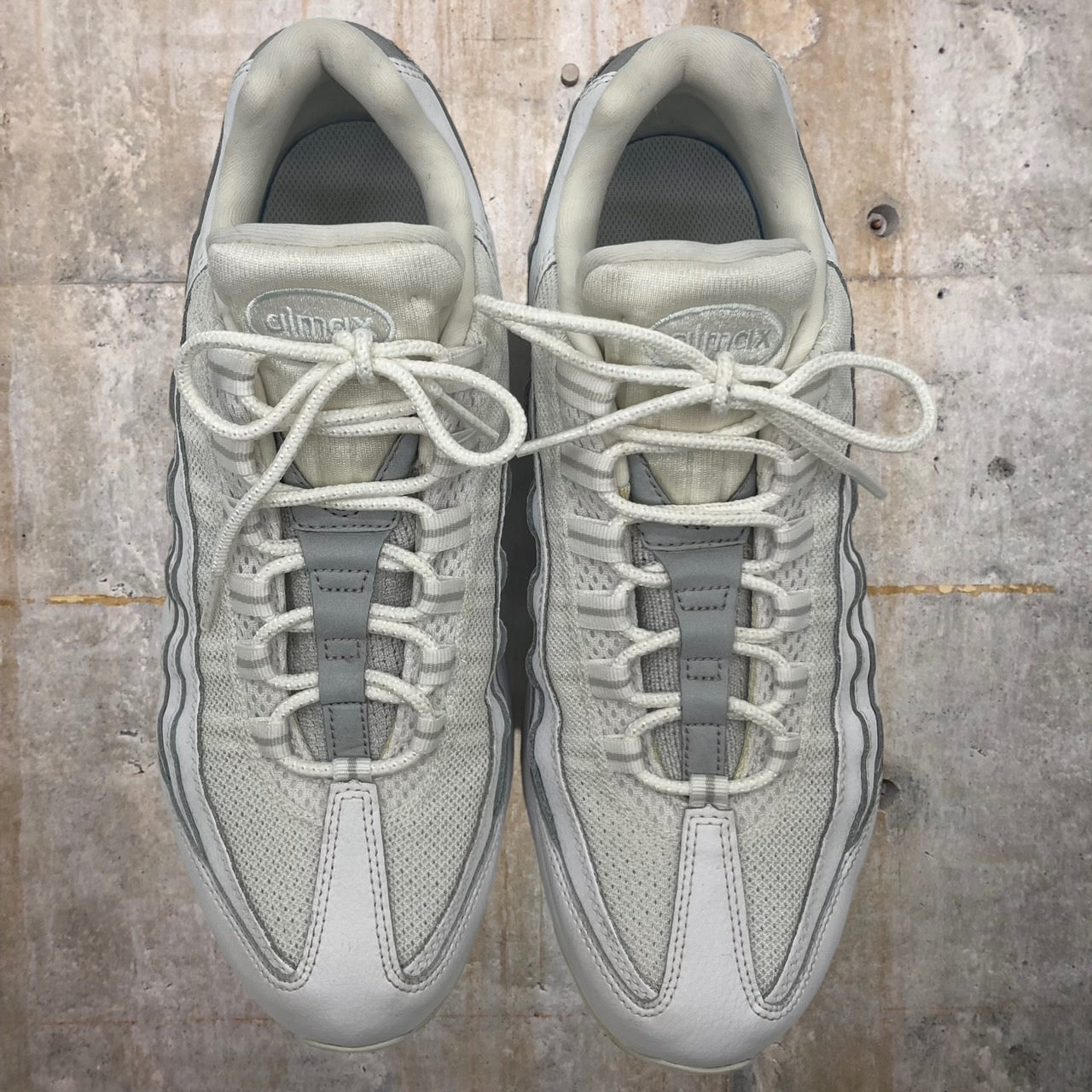 NIKE(ナイキ) AIR MAX 95 ESSENTIAL/エアマックス95/ローカットスニーカー AT9865-100 28.5cm ホワイト