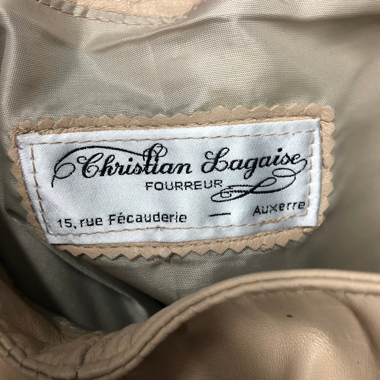 Euro Vintage(ヨーロッパヴィンテージ) Milk_レザー膝丈スカート 15(Lサイズ程度) ベージュ