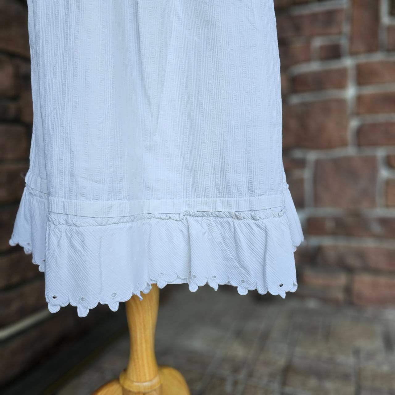 Euro vintage(ヨーロッパヴィンテージ) 30’s~「MB」 initials cutwork rim white cotton petticoat skirt ネーム刺繍入りカットワークレースのペチコートスカート Sサイズ程度 ホワイト