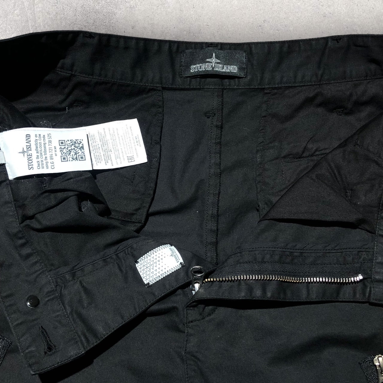 STONE ISLAND SHADOW PROJECT(ストーンアイランドシャドウプロジェクト) Bermuda Shorts 7219L0109 46 ブラック