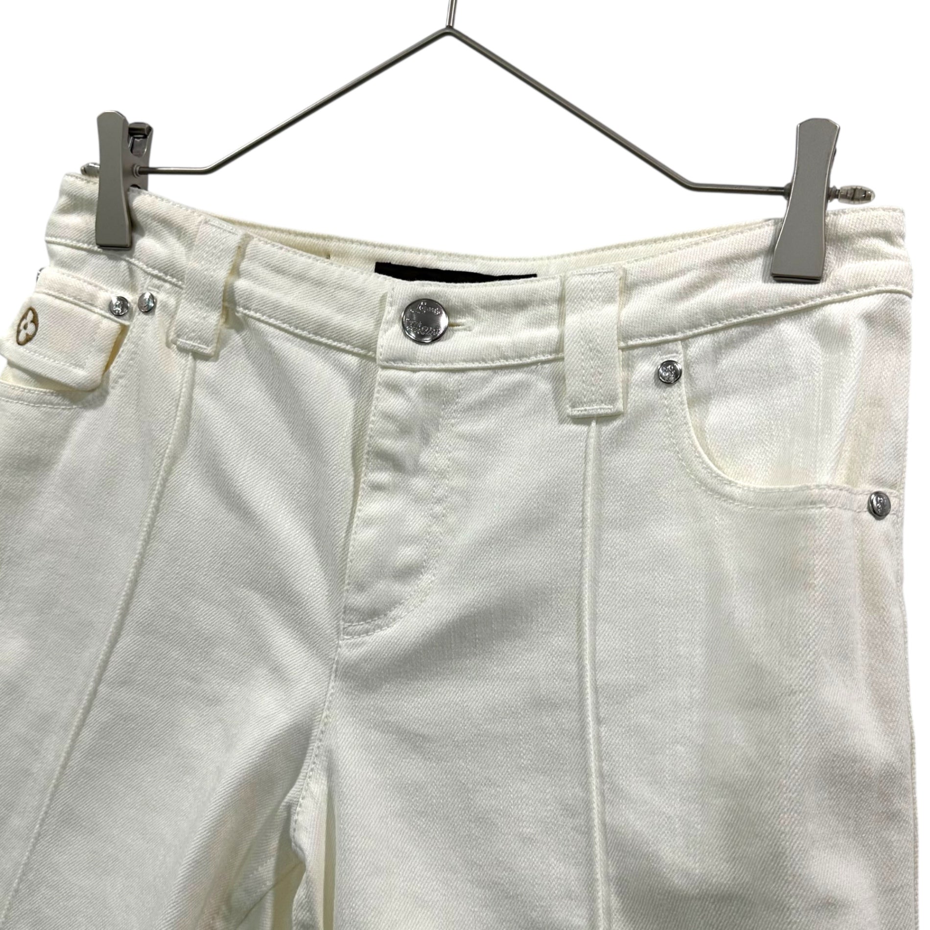 LOUIS VUITTON(ルイヴィトン) Monogram Embroidered White Denim Shorts モノグラム 刺繍 ホワイト デニム ショーツ PW091W WOPA03CKJ 38 ホワイト ショート ハーフ パンツ