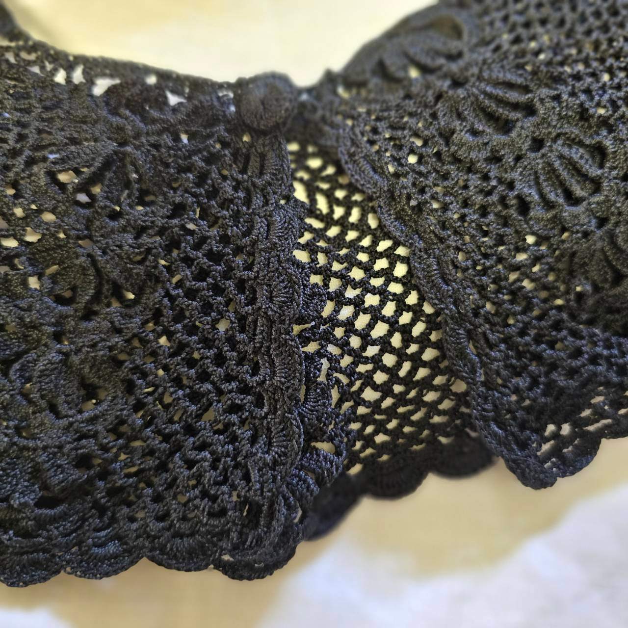 Euro vintage(ヨーロッパヴィンテージ) crochet lace collar クロッシェ編みレースのクラシカルなつけ襟 未使用に近い/後染め加工 ブラック