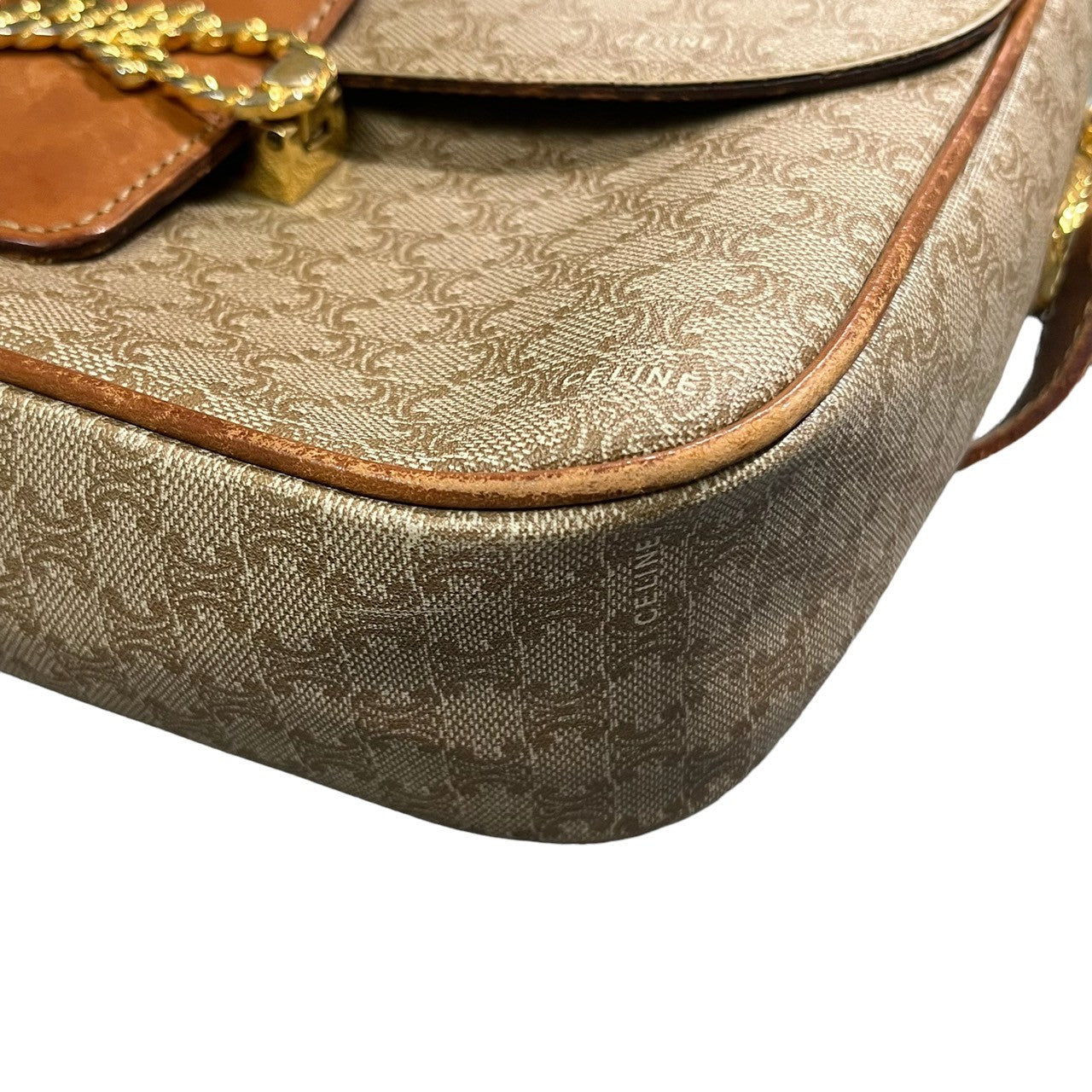 CELINE(セリーヌ) Vintage macadam gold hardware shoulder bag ヴィンテージ ゴールド 金具 マカダム ショルダー バッグ FD07 ベージュ×ブラウン 金 リボン