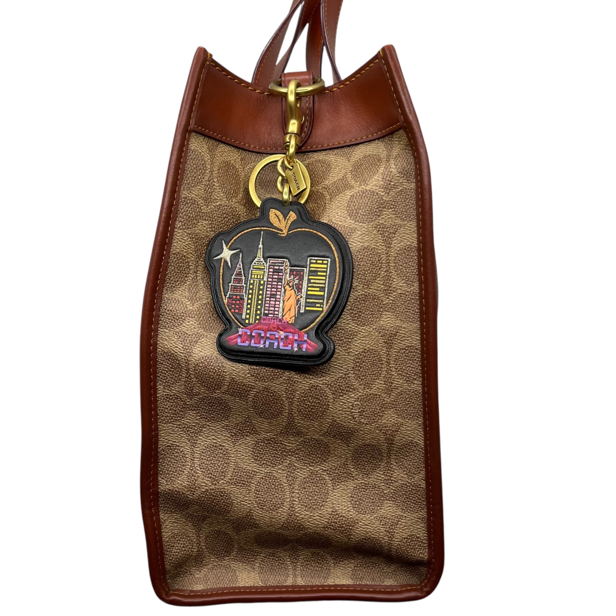 COACH(コーチ) Field tote NY フィールド トート 2WAY ショルダー バッグ C0768 ブラウン×ベージュ ハンド リンゴ ニューヨーク 限定 チャーム付