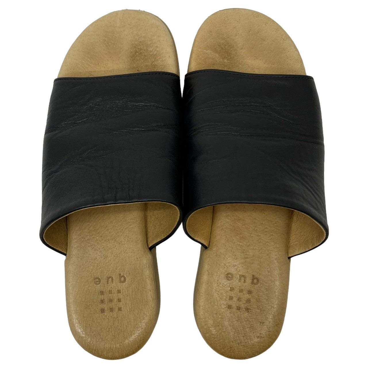 que(キュー) レザーサンダル ブラック