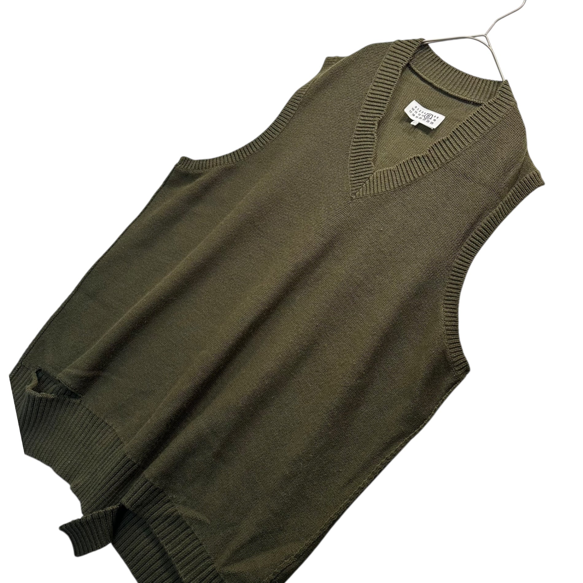 MM6 Maison Margiela(エムエムシックス) 24SS Sleeveless knitted dress ノースリーブ ニット ドレス ベスト S52DA0044 M13044 S カーキ 男性着用可能 男性サイズ:XS