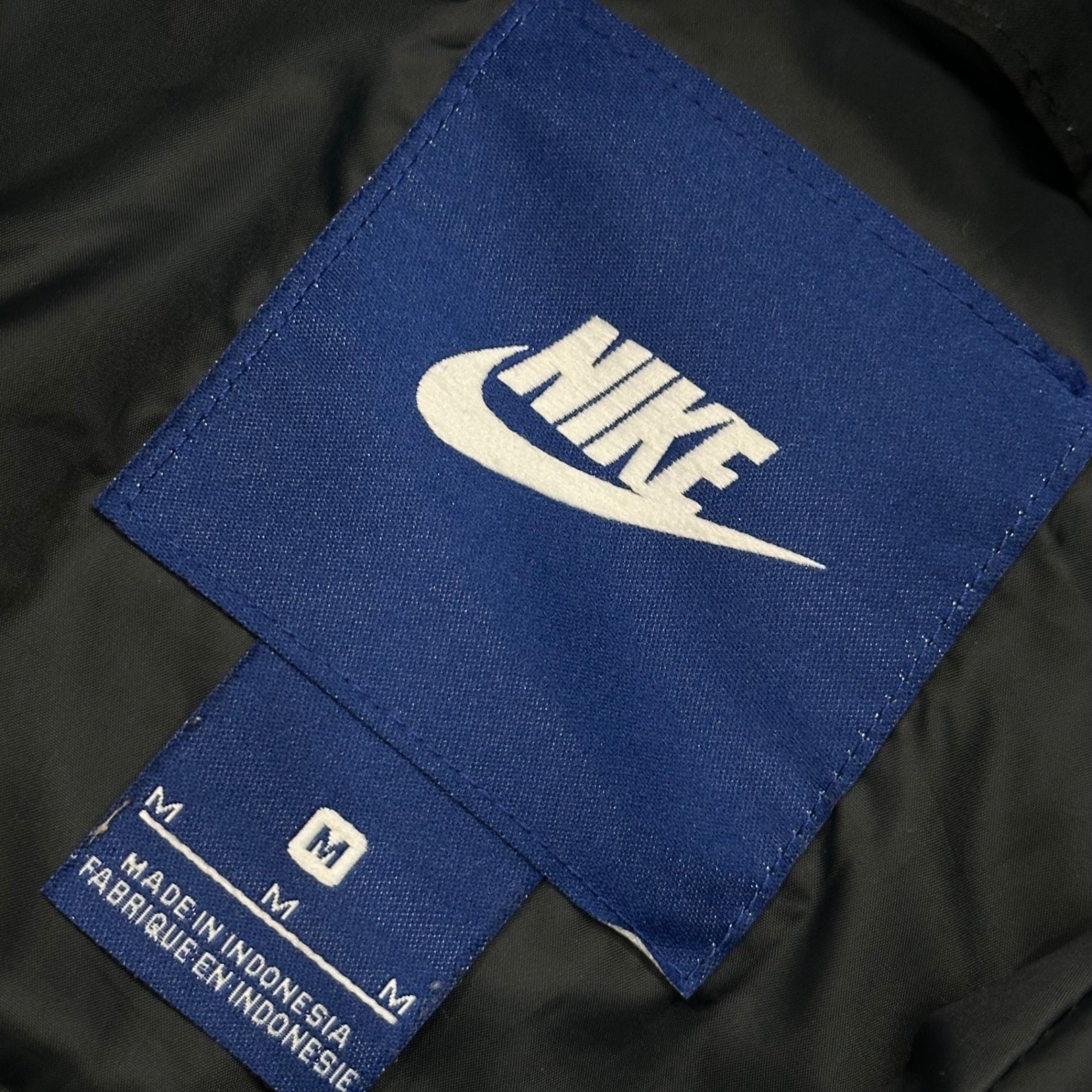 NIKE(ナイキ) Sportswear Down-Fill Men's Parka スポーツウェア ダウン フィル メンズ パーカー AJ7949-010 M ブラック ジャケット ベンチ コート