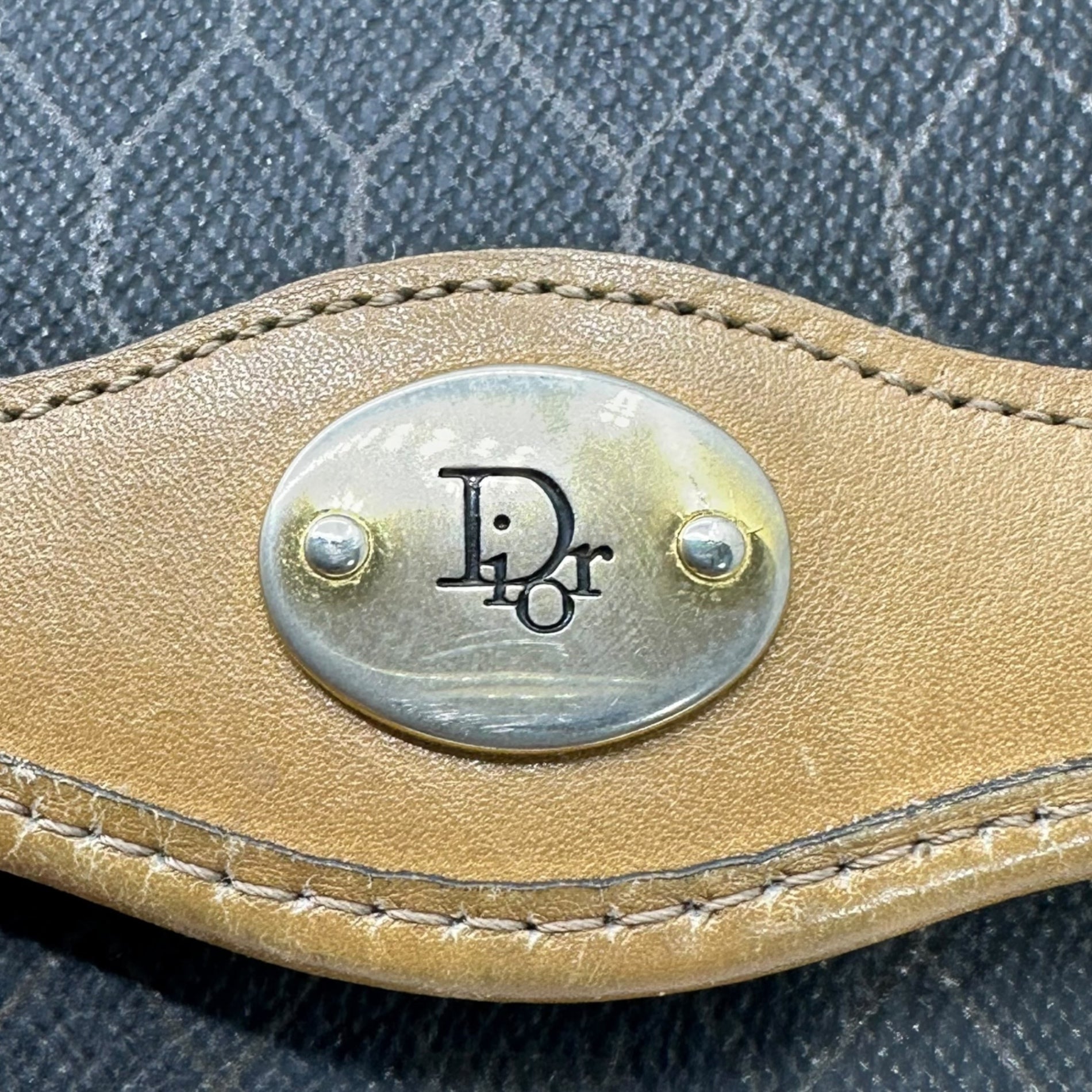 Christian Dior(クリスチャンディオール) Old Monogram shoulder pouch オールド モノグラム ショルダー ポーチ ブラック×ベージュ