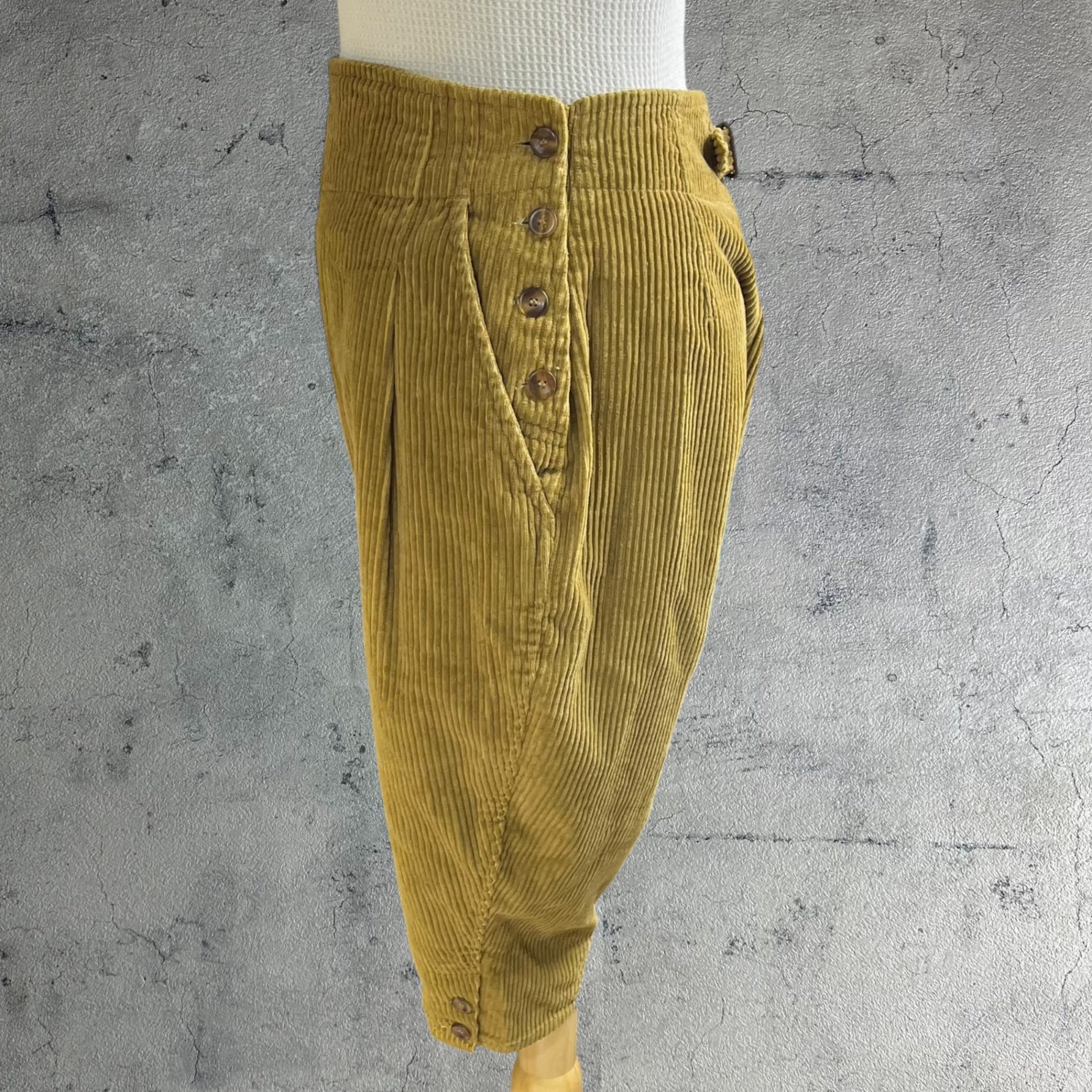 Euro vintage(ヨーロッパヴィンテージ) コーデュロイ素材のジョッパーズ切替パンツ M~L程度 ブラウン