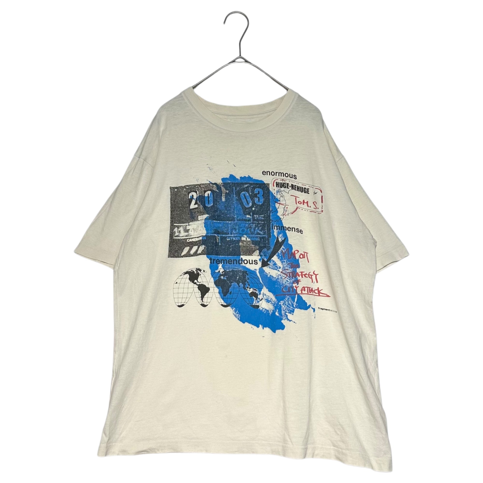HUgE × FRAGMENT DESIGN(ヒュージ × フラグメントデザイン) Lottery initial print T-shirt 抽選 初期 プリント Tシャツ ホワイト×ブルー