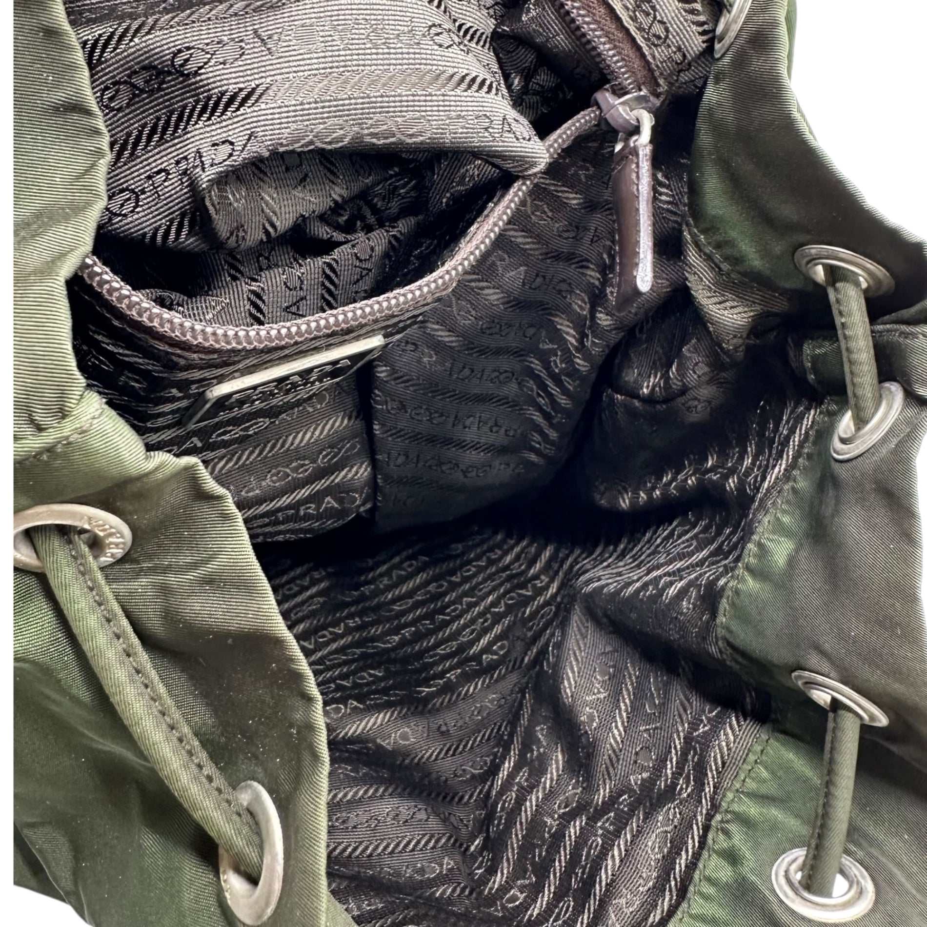 PRADA(プラダ) Triangle Plate Nylon Mini Backpack 三角 プレート ナイロン ミニ リュック カーキ