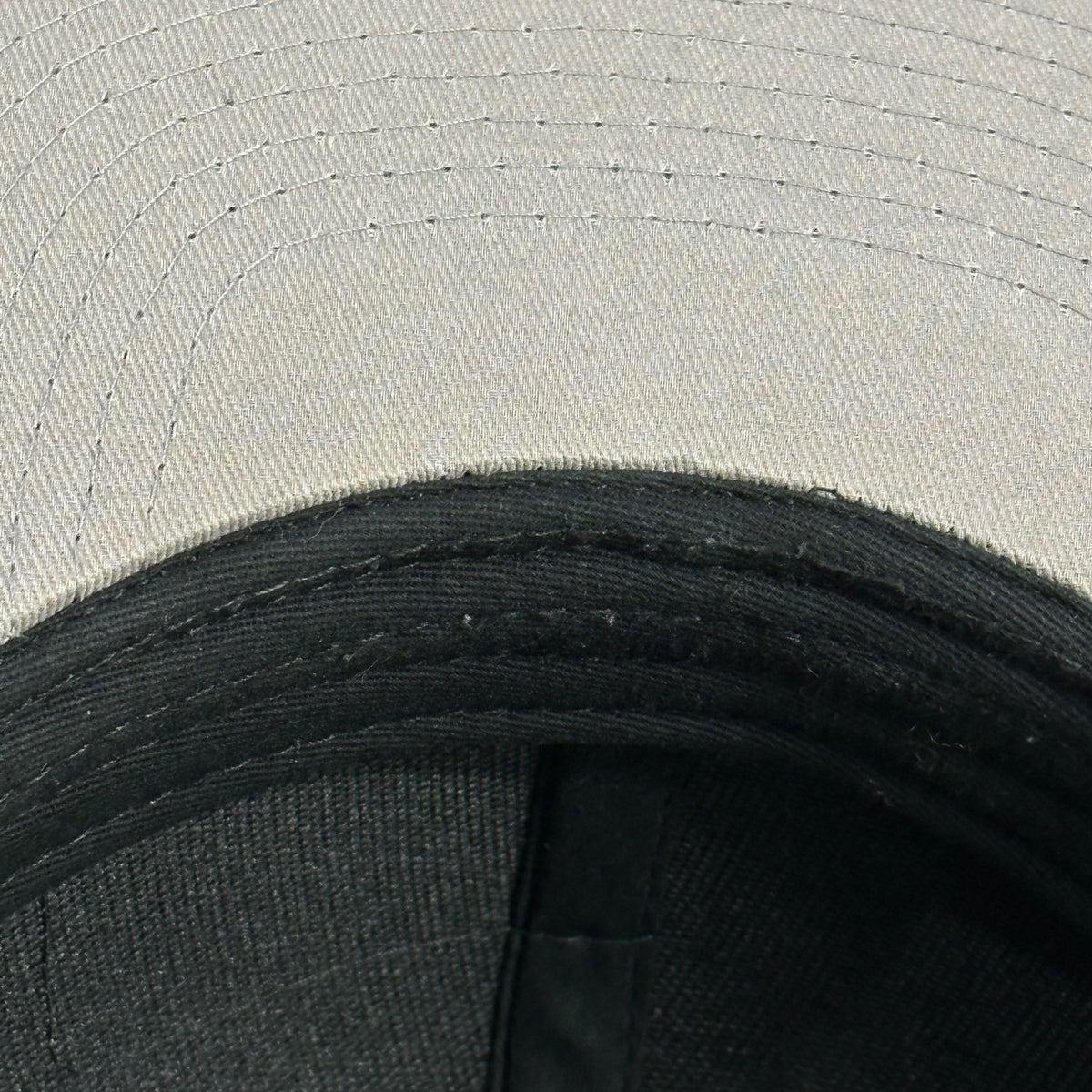 CDG COMME des GARCONS(シーディージーコムデギャルソン) Logo baseball cap ロゴ ベースボール キャップ ブラック×ホワイト
