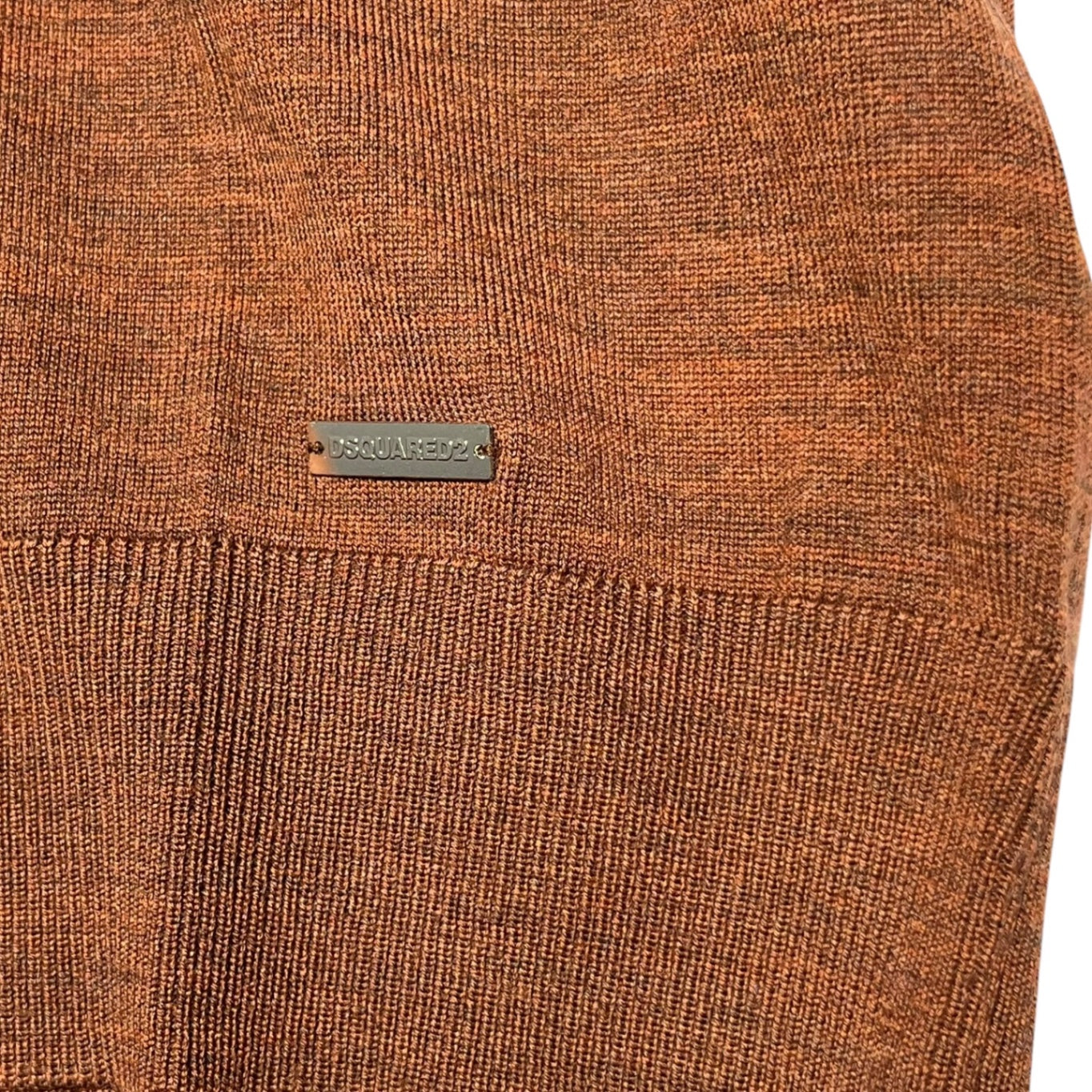 DSQUARED2(ディースクエアード) Arrow design deep V neck knit 矢印 デザイン 深Vネックニット S71HA0839 M オレンジ