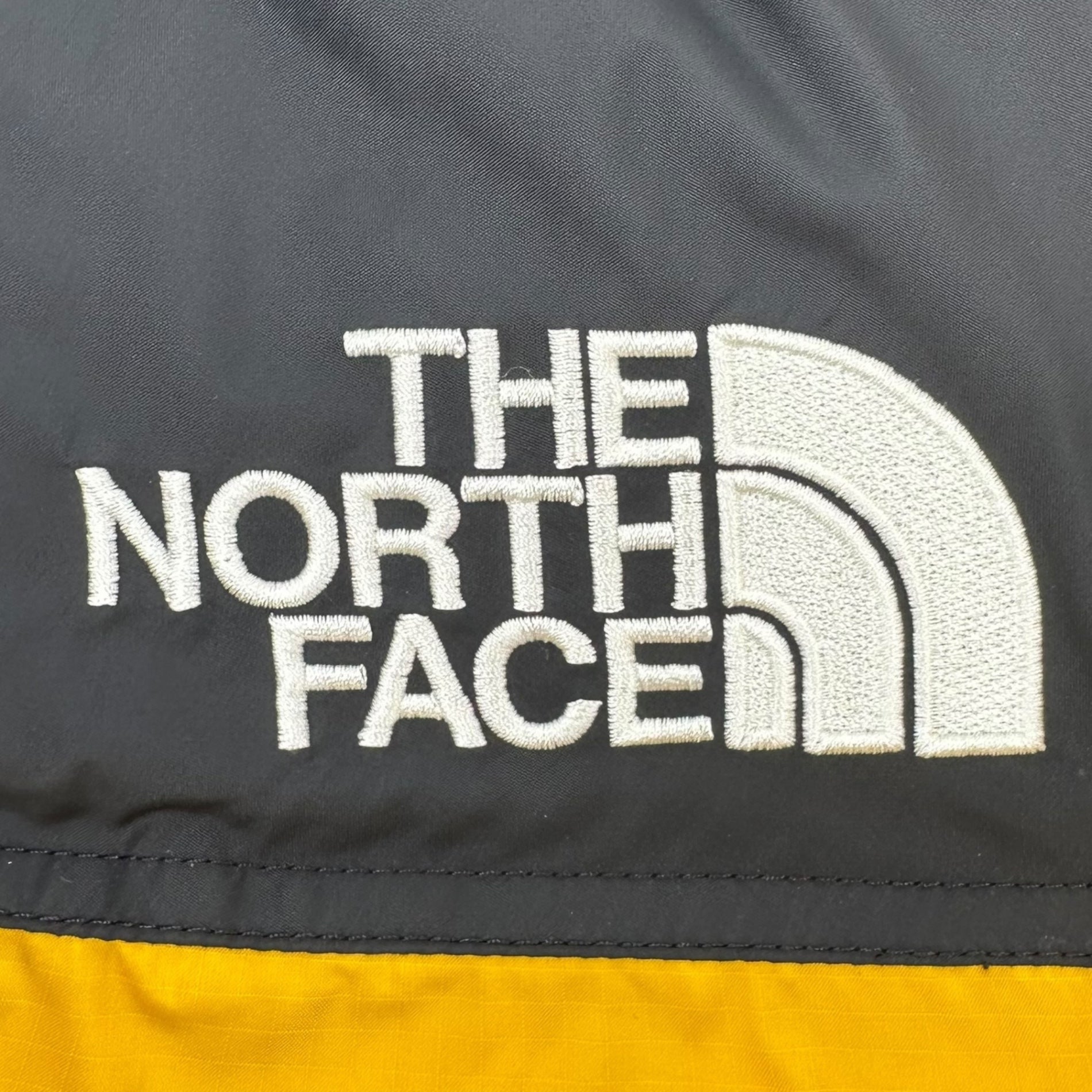 THE NORTH FACE(ノースフェイス) 1996 Retro Nuptse Down Jacket レトロ ヌプシ ダウン ジャケット NF0A3C8D M イエロー×ブラック 海外企画品