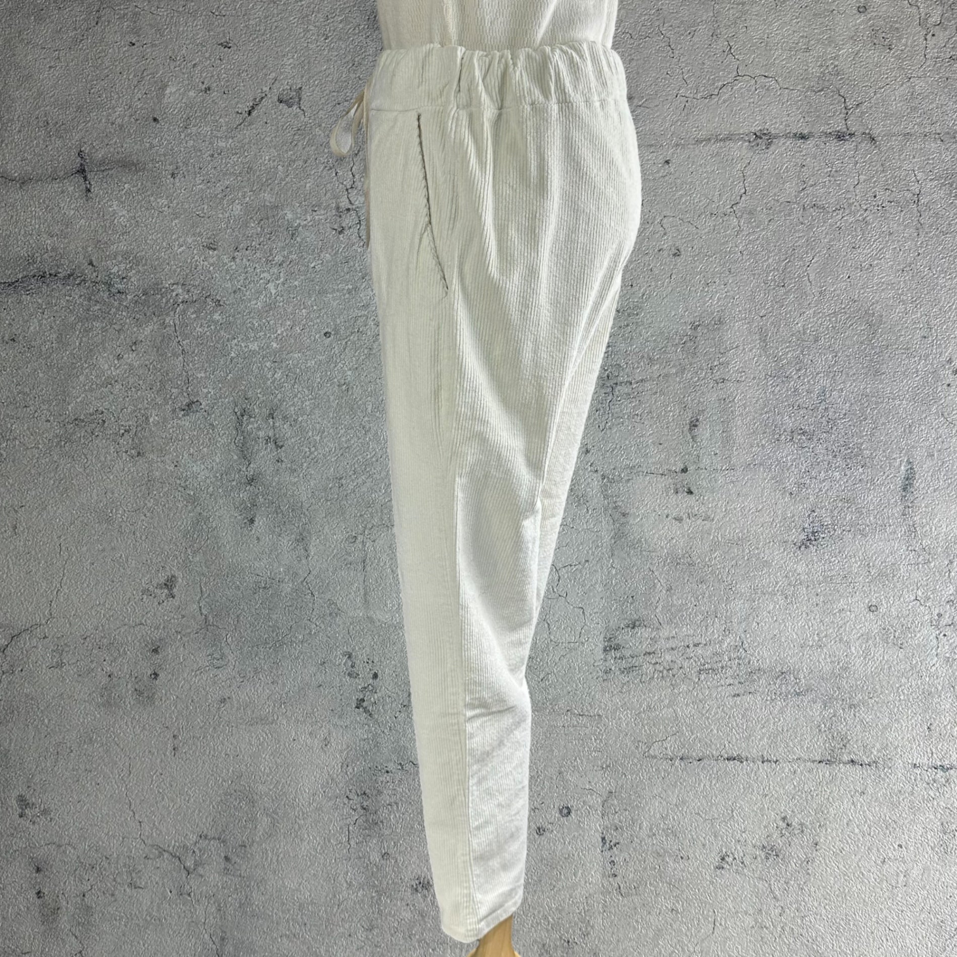 Euro vintage(ヨーロッパヴィンテージ) white corduroy relax pants ホワイトコーデュロイ素材のリラックスパンツ 表記無し(M程度) ホワイト