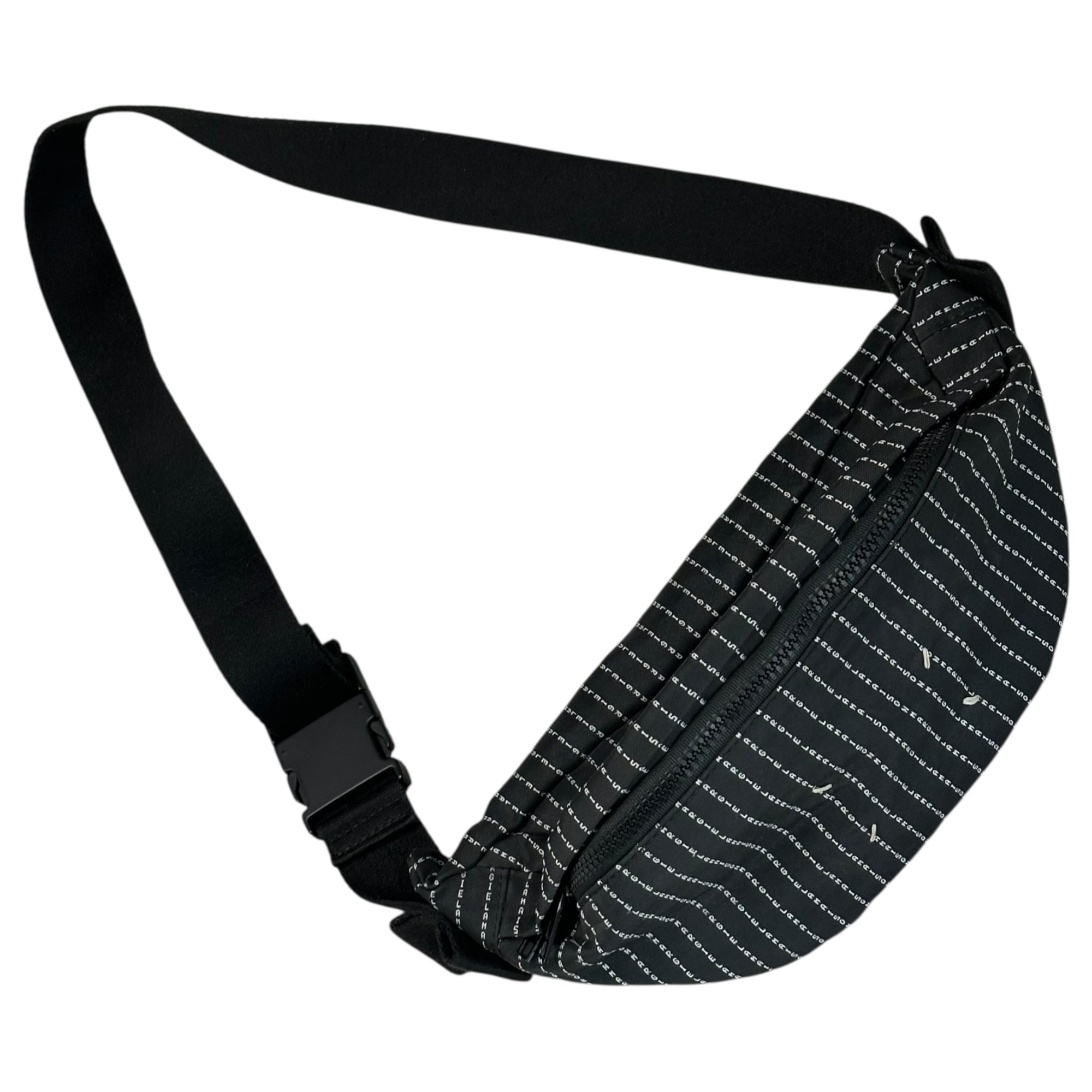 MAISON MARGIELA(メゾンマルジェラ) 20AW Logo Pinstripe Body Bum Bag ロゴ ピンストライプ ボディ バムバッグ S55WB0010 P3533 ブラック×ホワイト ⑪ライン