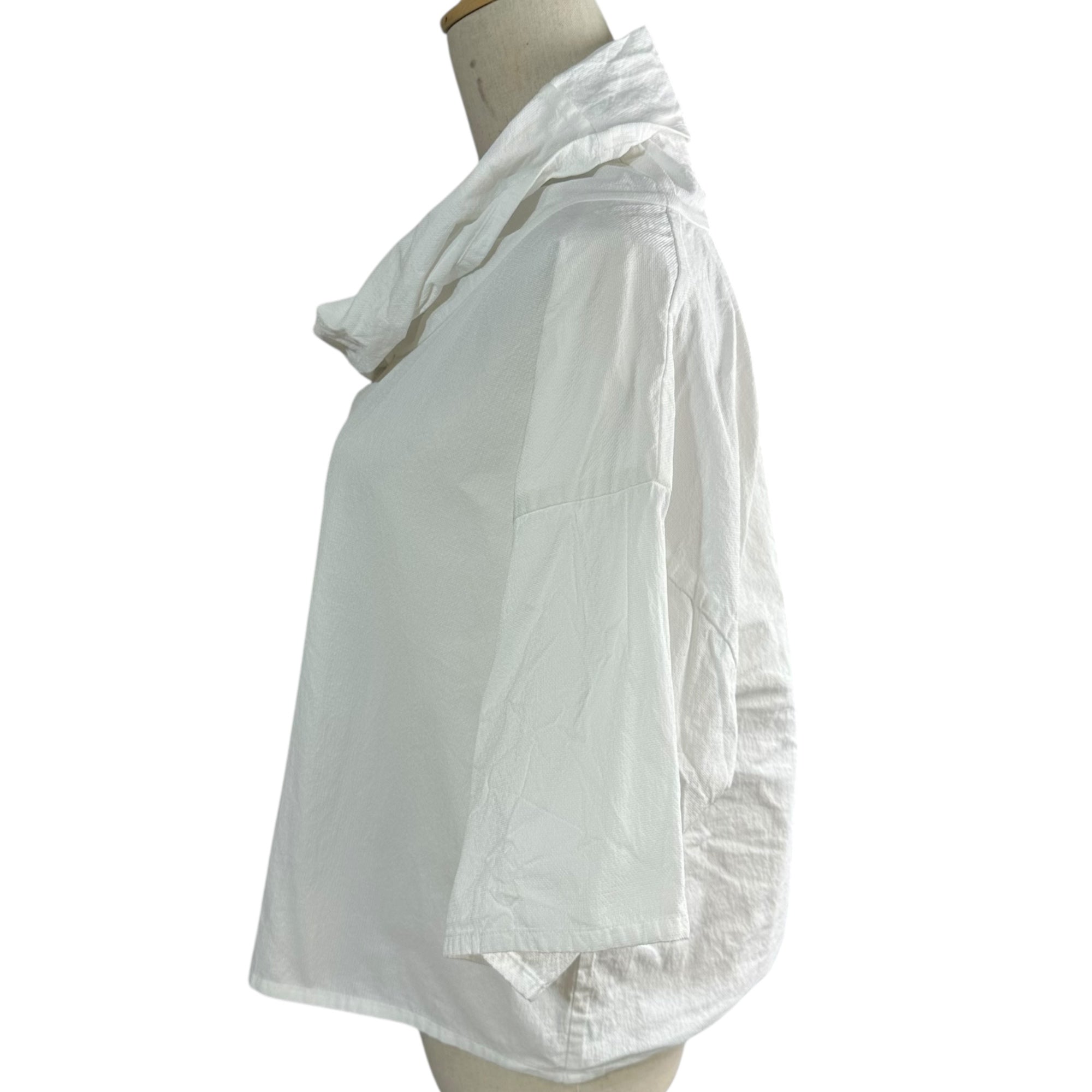 ISSEY MIYAKE(イッセイミヤケ) High neck half sleeve pullover cut and sew ハイネック ハーフ スリーブ プルオーバー カットソー IM92FJ501 2(M程度) ホワイト