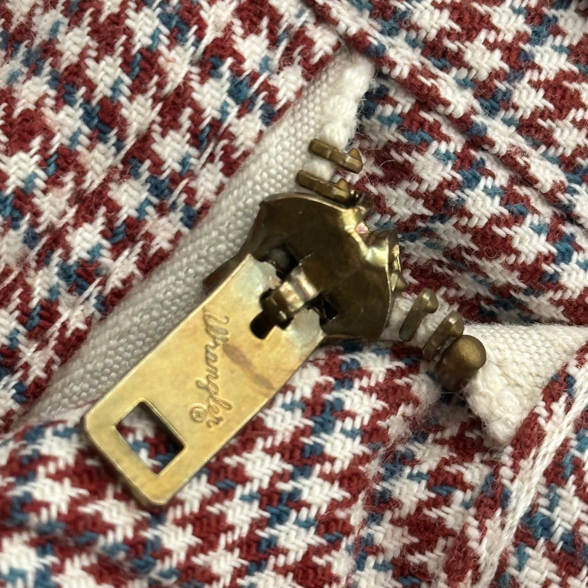 WRANGLER(ラングラー) 70~80's Fine houndstooth checkered slacks with a center crease ミクロ 千鳥柄 センタープレス スラックス パンツ 31 レッド IDEALジップ Wrangler刻印