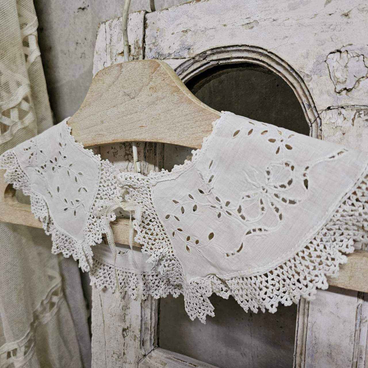 Euro antique(ヨーロッパアンティーク) France cutworklace collar フランス カットワークレースのつけ襟 ホワイト