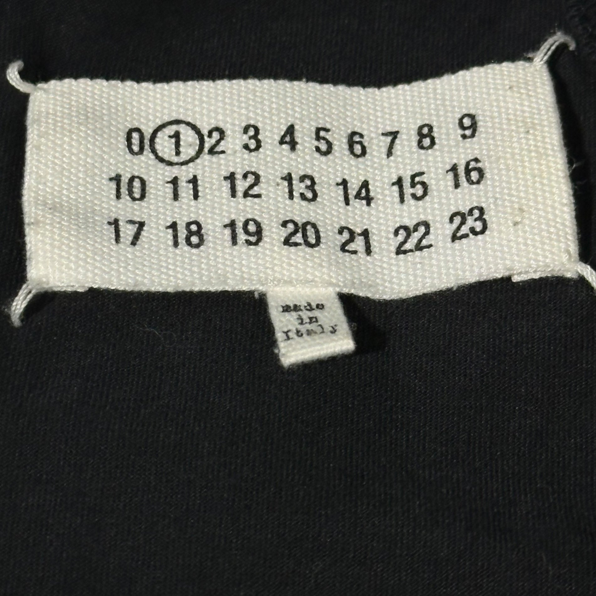 MAISON MARGIELA(メゾンマルジェラ) 18SS Asymmetry sleeve T-Shirt アシンメトリー スリーブ Tシャツ S51GC0393 M ブラック ①ライン 半袖