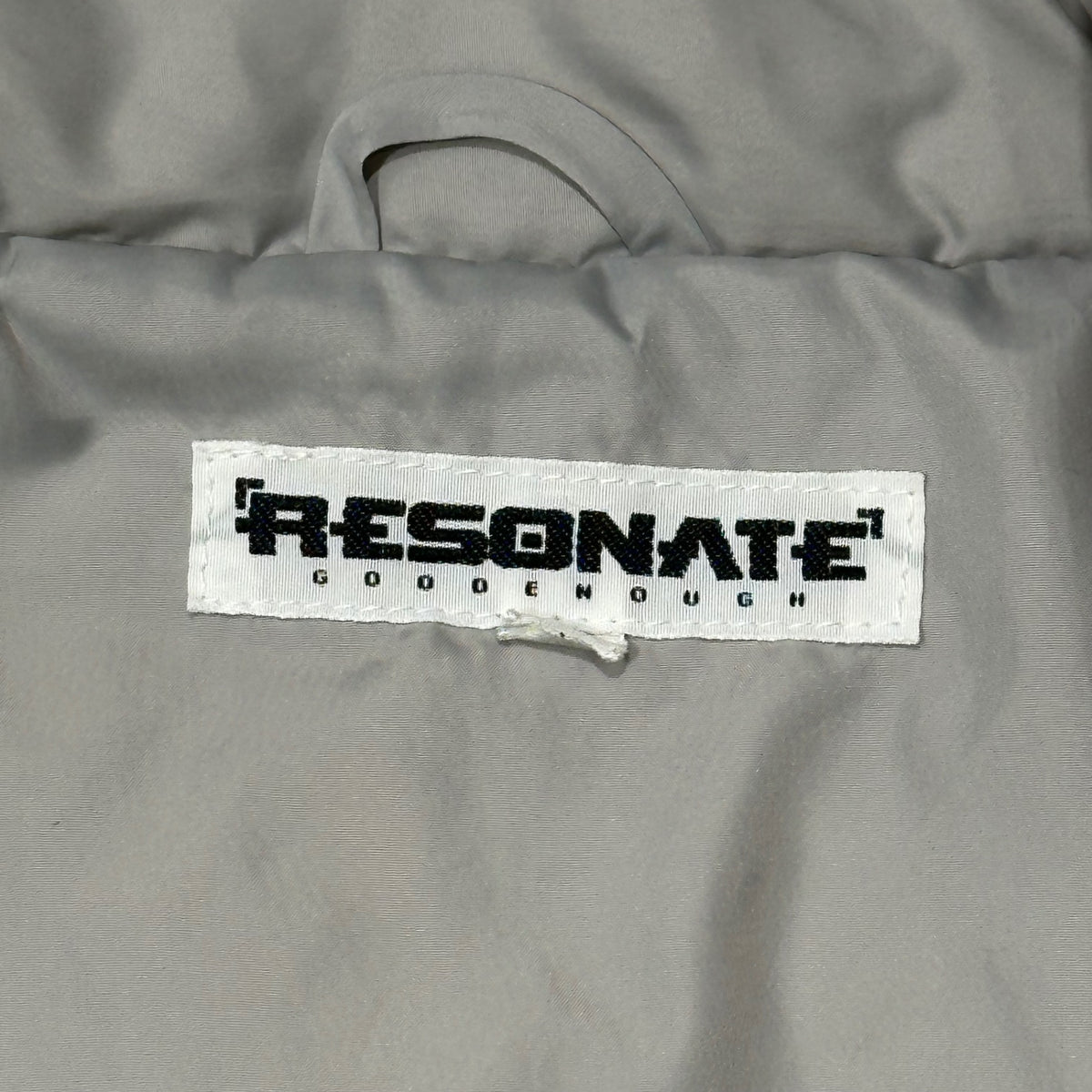 RESONATE GOODENOUGH(リゾネイトグッドイナフ) 2000's One-Point Logo Padded Jacket ワンポイント ロゴ 中綿 ジャケット R0-0516 M ライトグレー 00s