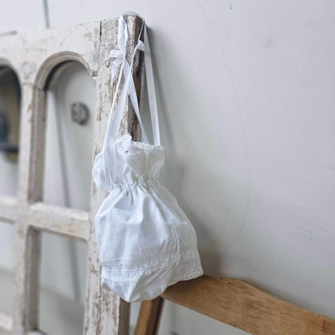 Euro antique(ヨーロッパアンティーク) antique linen and batten lace purse アンティークリネンとバテンレースの巾着バッグ ポーチ 未使用に近い ホワイト