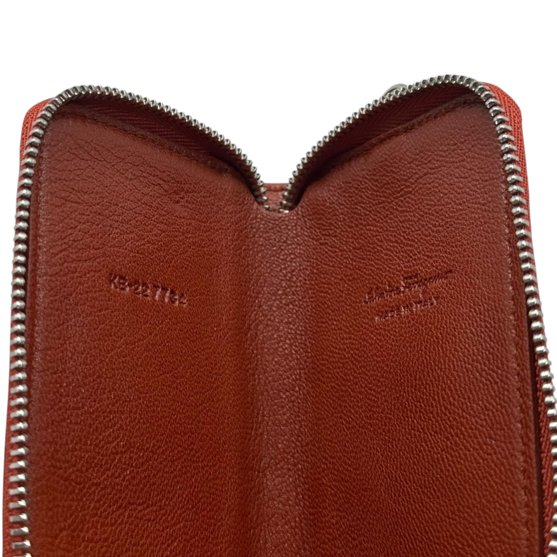 Salvatore Ferragamo(サルヴァトーレフェラガモ) Ganchini Shoulder Strap Key Case ガンチーニ ショルダー ストラップ キーケース KB-227734 ブラウン 小銭入れ 財布 ポーチ