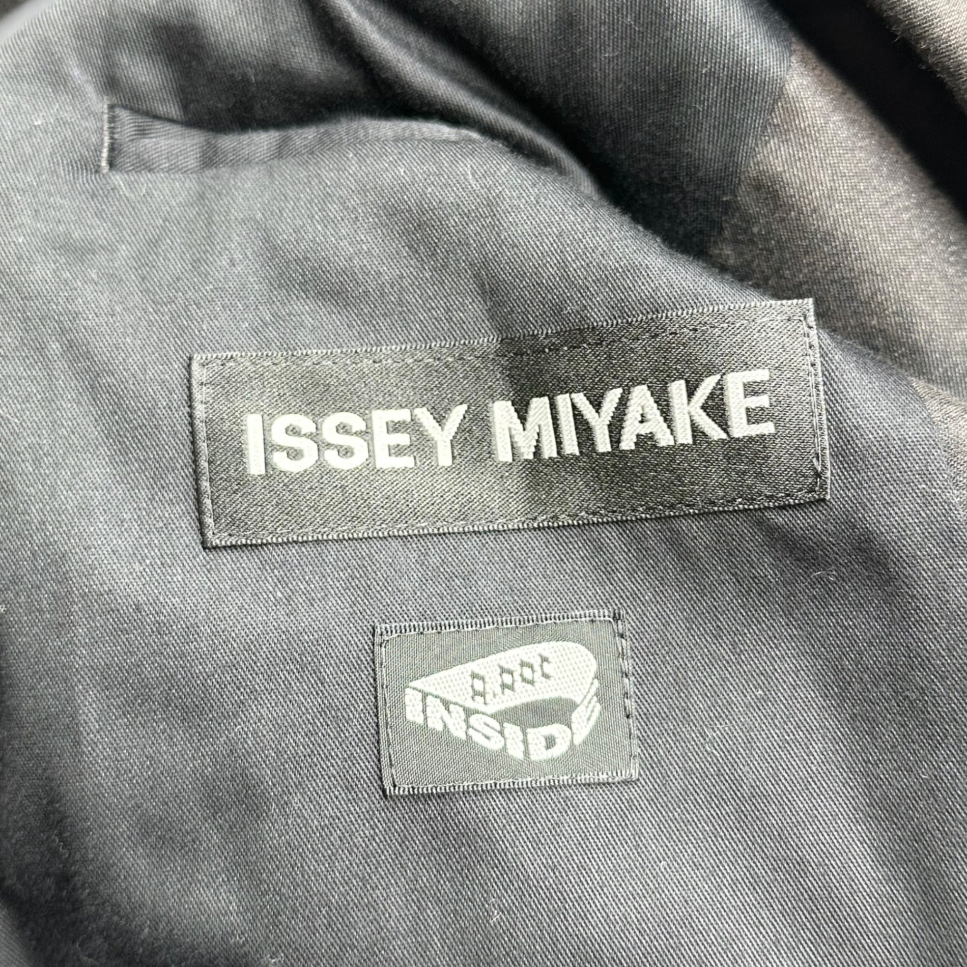 ISSEY MIYAKE(イッセイミヤケ) A-POC Geometric Pattern Mixed-Material Panel Jacket エーポック 幾何学模様 異素材 切替 ジャケット ME03FD147 2(M程度) ブラック×ブラウン ウィメンズライン メンズサイズ