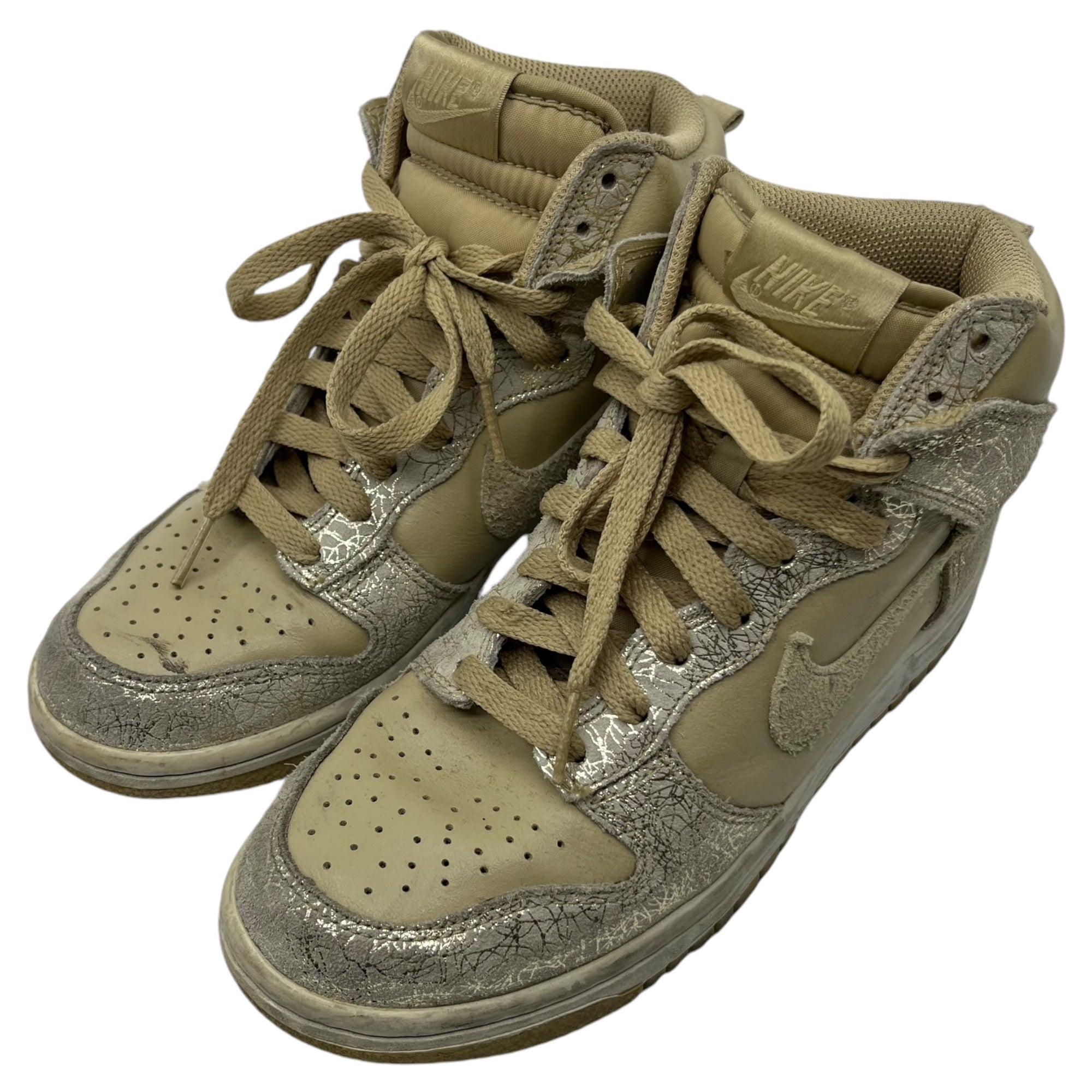 NIKE(ナイキ) WMNS DUNK HIGH GOLD08 ダンク ハイ 407922-202 23.5cm ベージュ×ゴールド ハイカット スニーカー