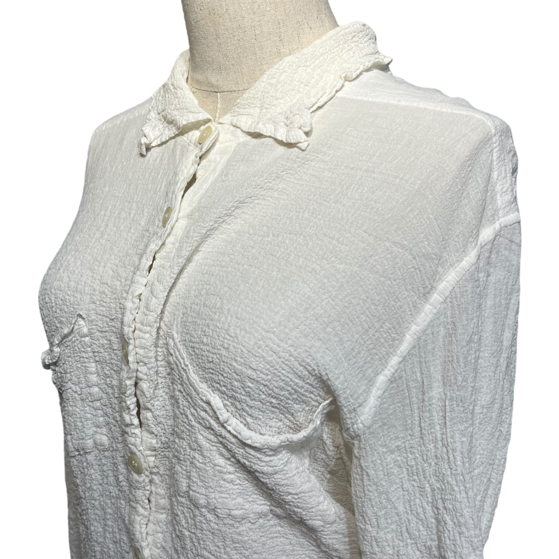 me ISSEY MIYAKE(ミーイッセイミヤケ) Wrinkled long sleeve shirt blouse シワ加工 長袖 シャツ ブラウス プリーツ MI92FK008 FREE ホワイト