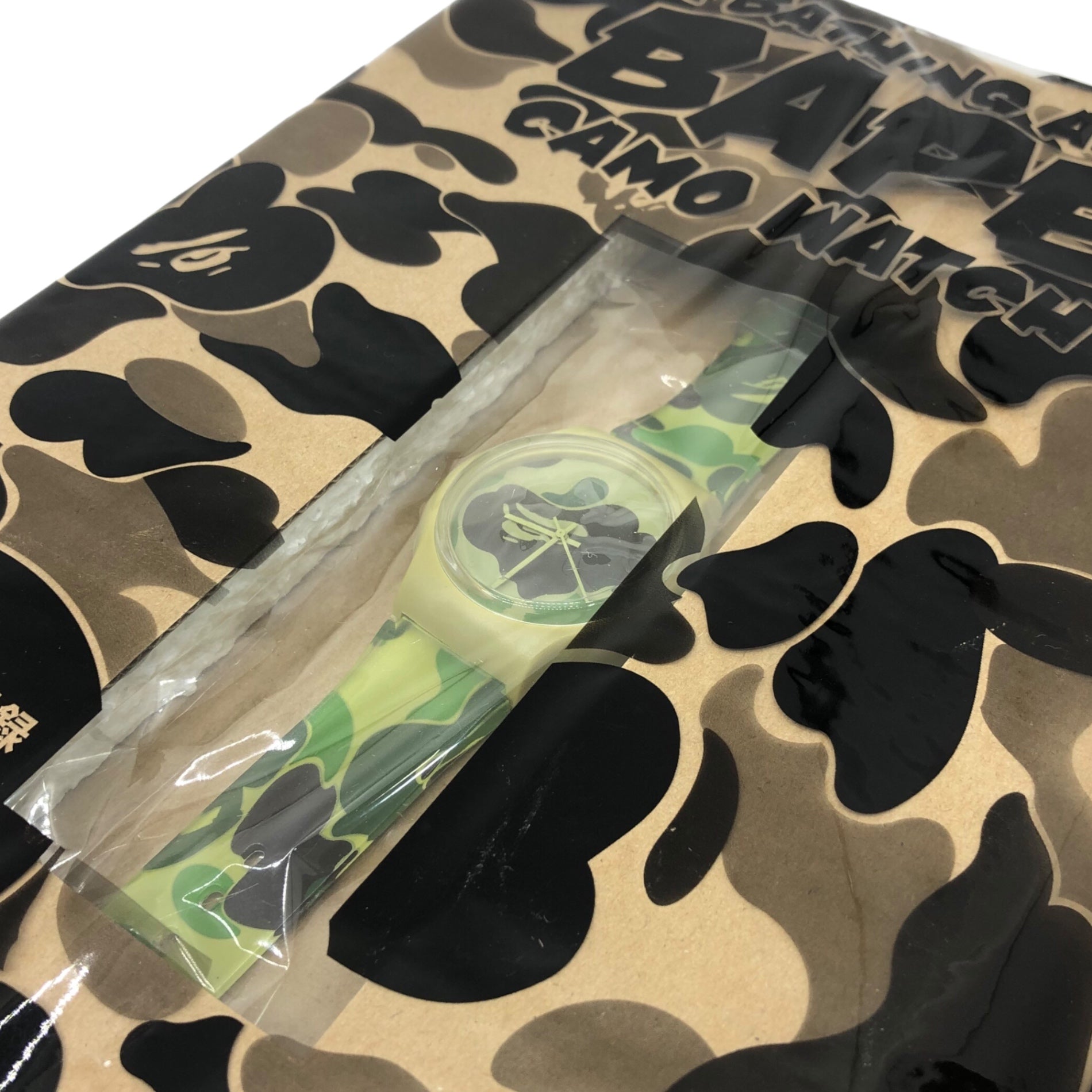 A BATHING APE(アベイシングエイプ) e-MOOK 限定 BAPE CAMO WATCH カモフラ 腕時計 グリーン 付録 アーカイブ