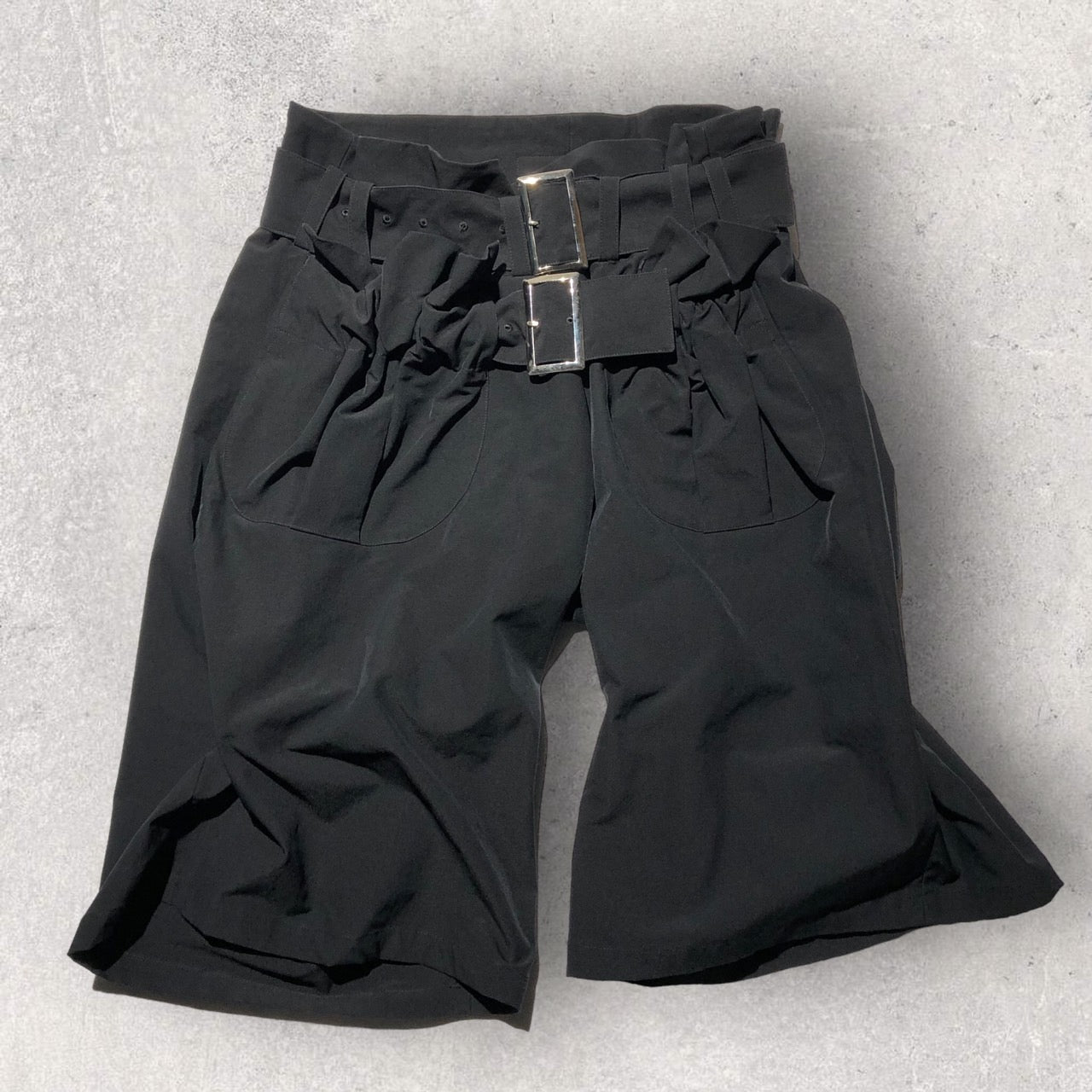 LIMI feu(リミフゥ) ダブルベルトギャザースカートパンツ LE-P25-900 S ブラック