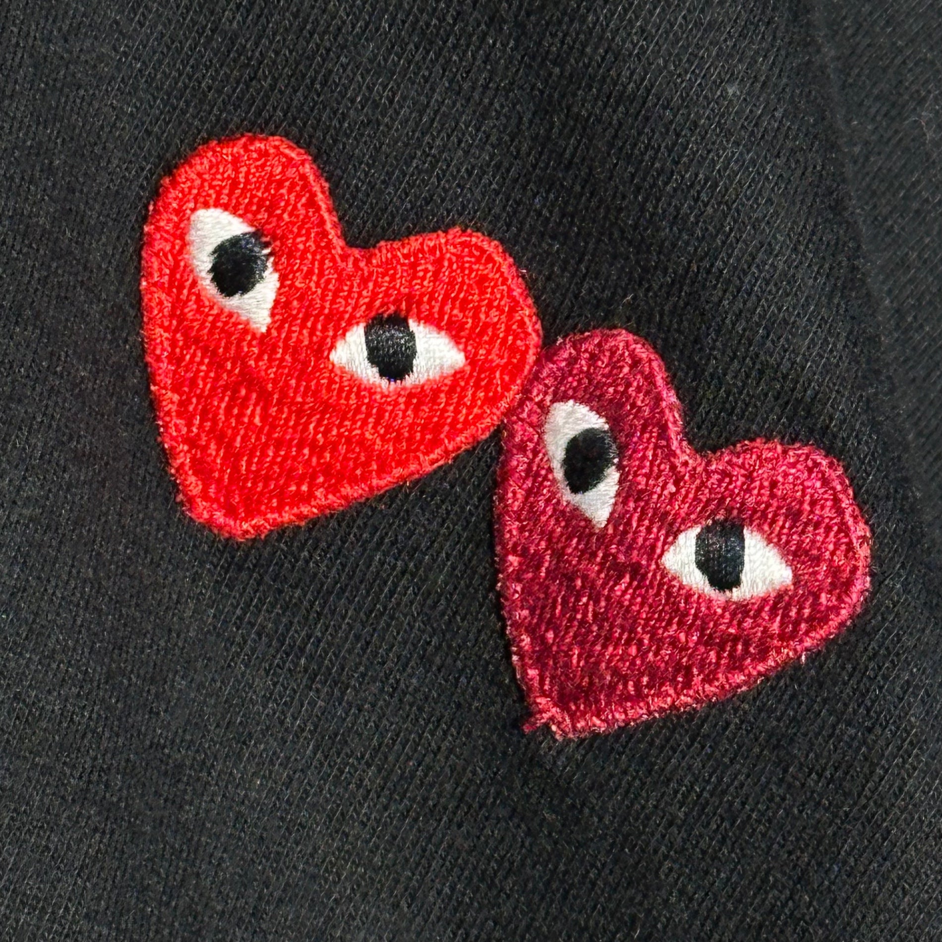 PLAY COMME des GARCONS(プレイコムデギャルソン) T-SHIRT WITH DOUBLE HEART BLACK AZ-T226 S ブラック AD2020/1