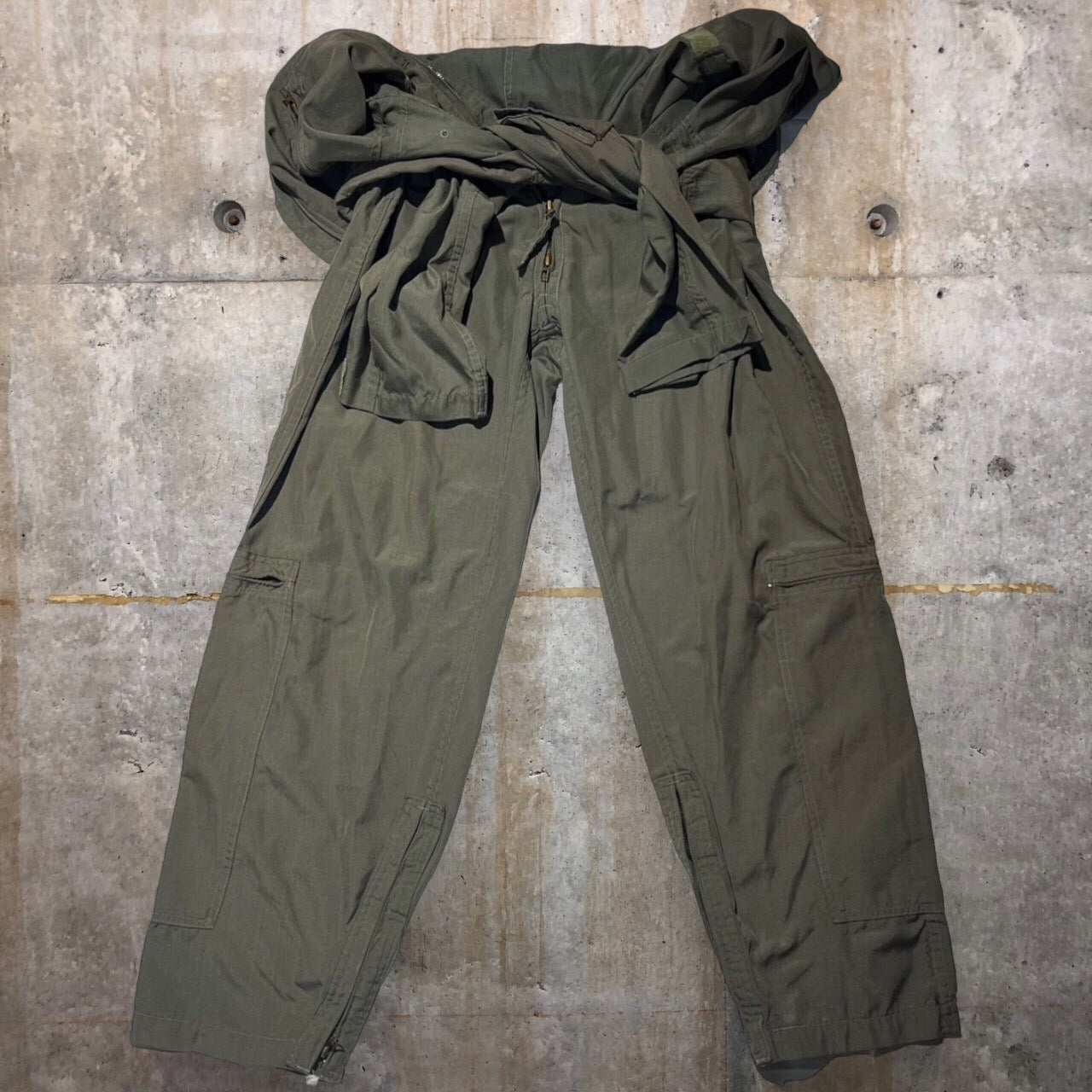 US AMRY(アメリカ軍) 93'sフライトスーツ DLA-100-93-C-0406 46(M程度) カーキ