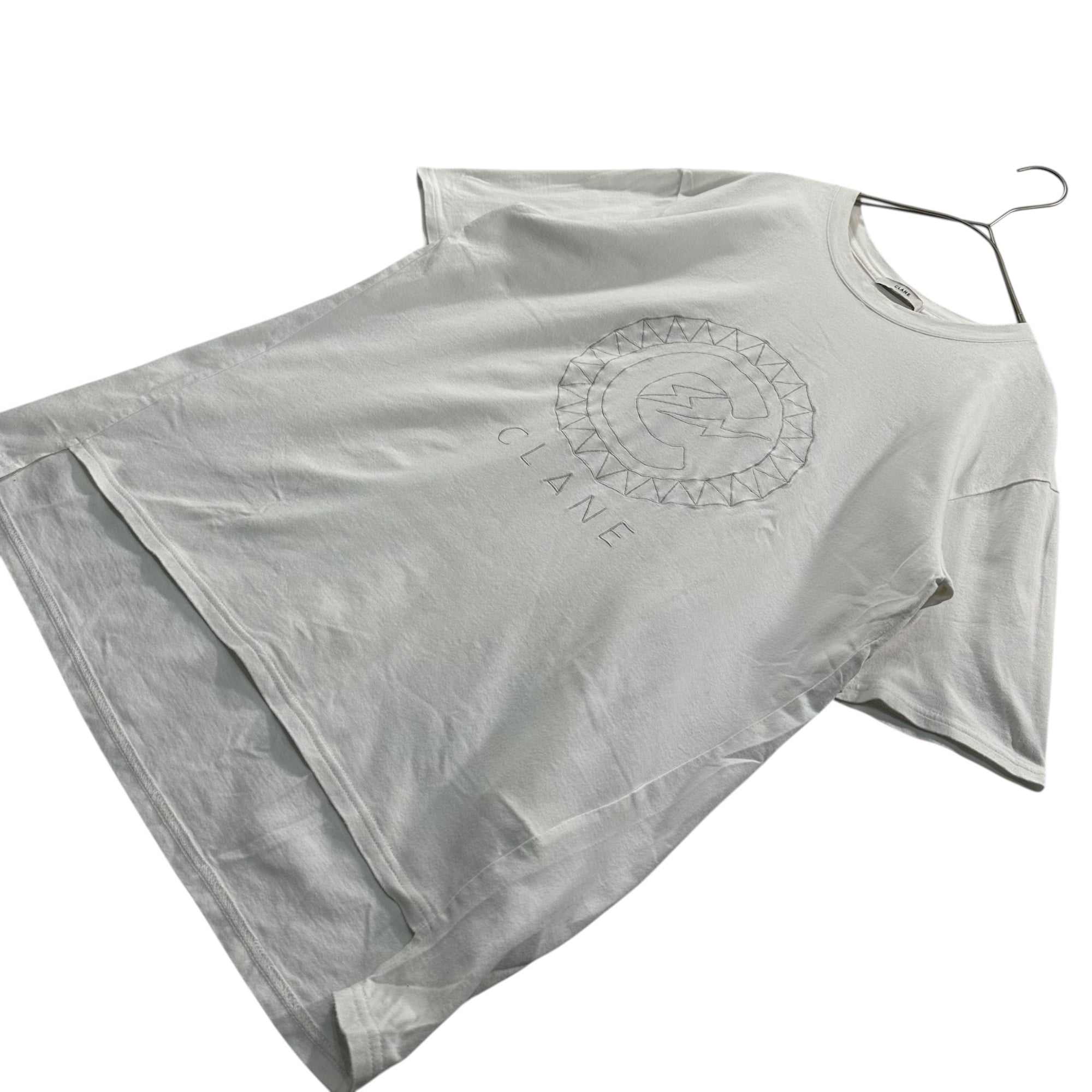 CLANE×FRAGMENT DESIGN(クラネ×フラグメントデザイン) PROJECT T-SHIRTS ロゴ 刺繍 Tシャツ 11105-0731 2 ホワイト