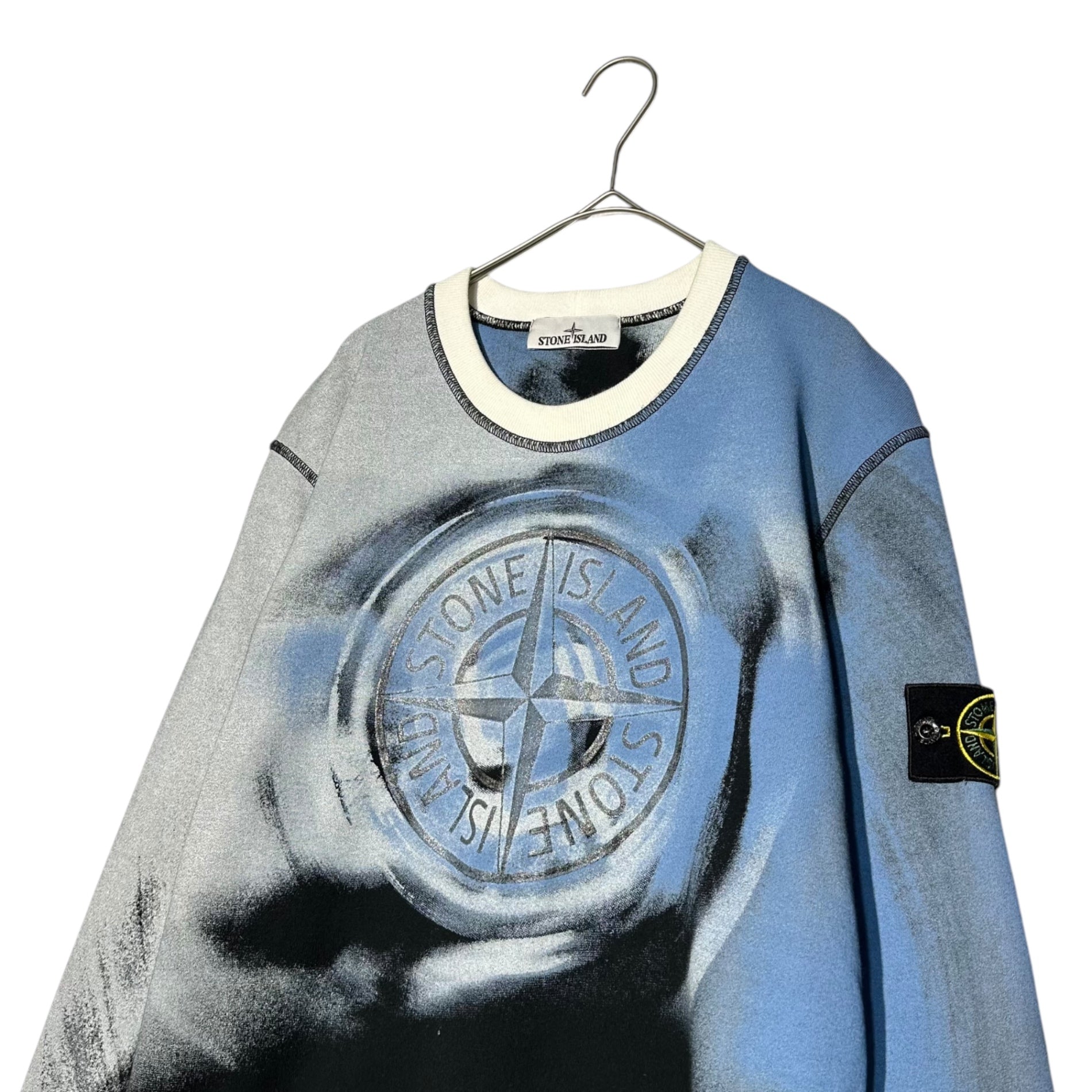 STONE ISLAND(ストーンアイランド) 22AW Blue Motion Saturation Crewneck Sweatshirt ブルー モーション サチュレーション クルーネック スウェット 771563045 M ブルー×ブラック ロゴ ワッペン