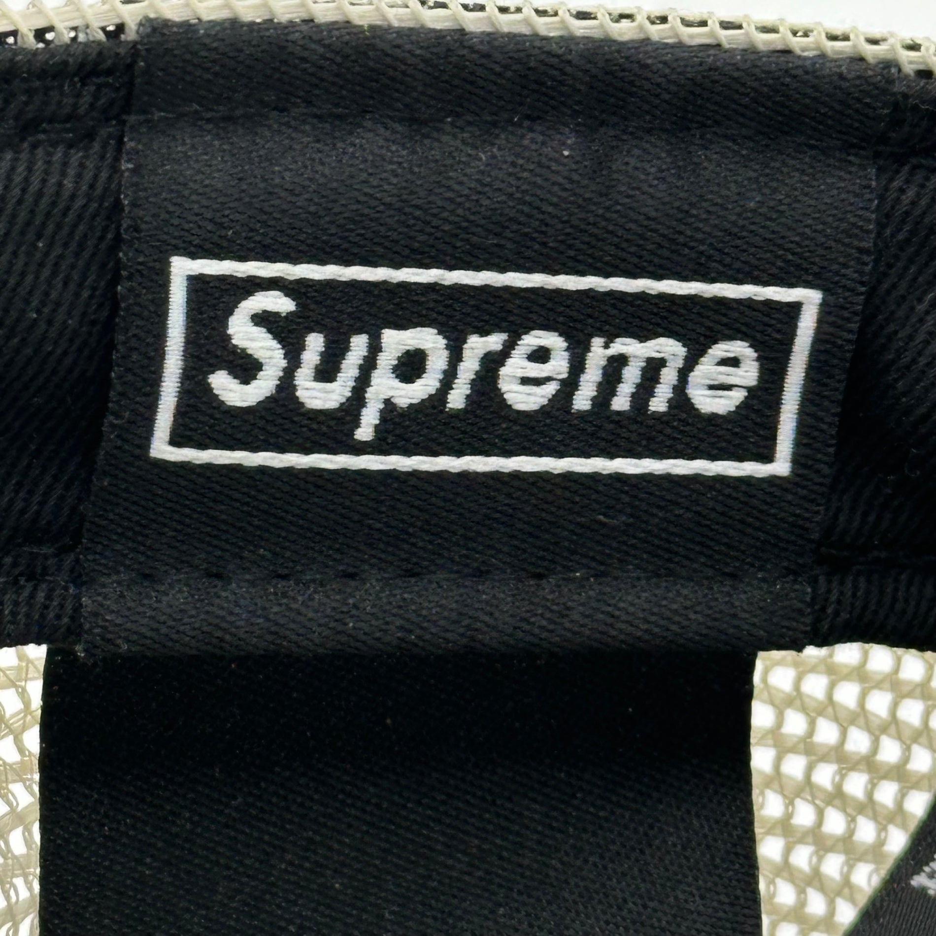 SUPREME(シュプリーム) 23SS Box Logo Mesh Back New Era ボックスロゴ メッシュ バック ニューエラ コラボ キャップ 7 3/8(58.7cm) アイボリー